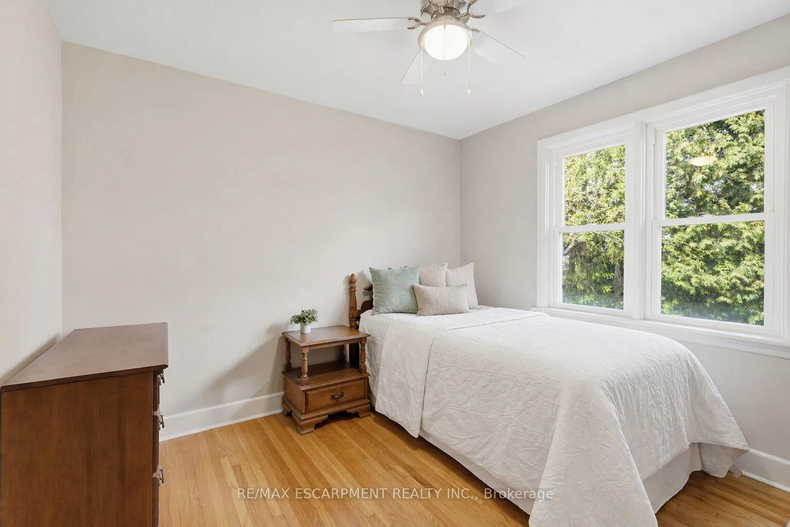 Photo 19 of 30 West 22nd Street, Hamilton, Westcliffe — HOMEH
