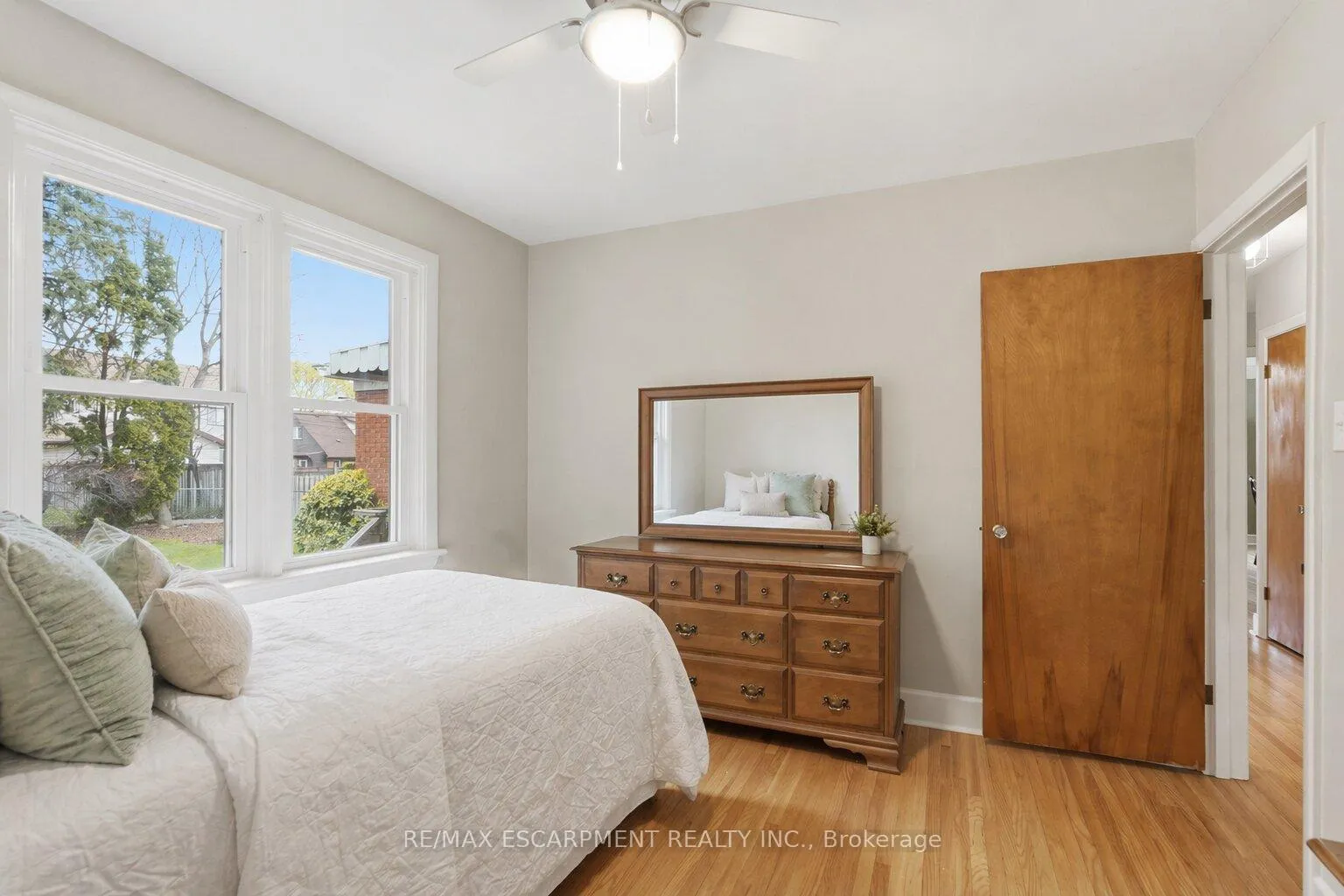 Photo 20 of 30 West 22nd Street, Hamilton, Westcliffe — HOMEH