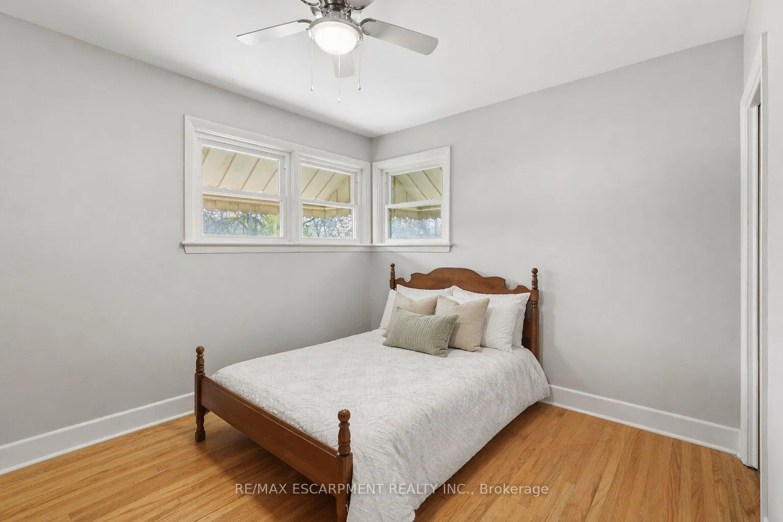 Photo 21 of 30 West 22nd Street, Hamilton, Westcliffe — HOMEH