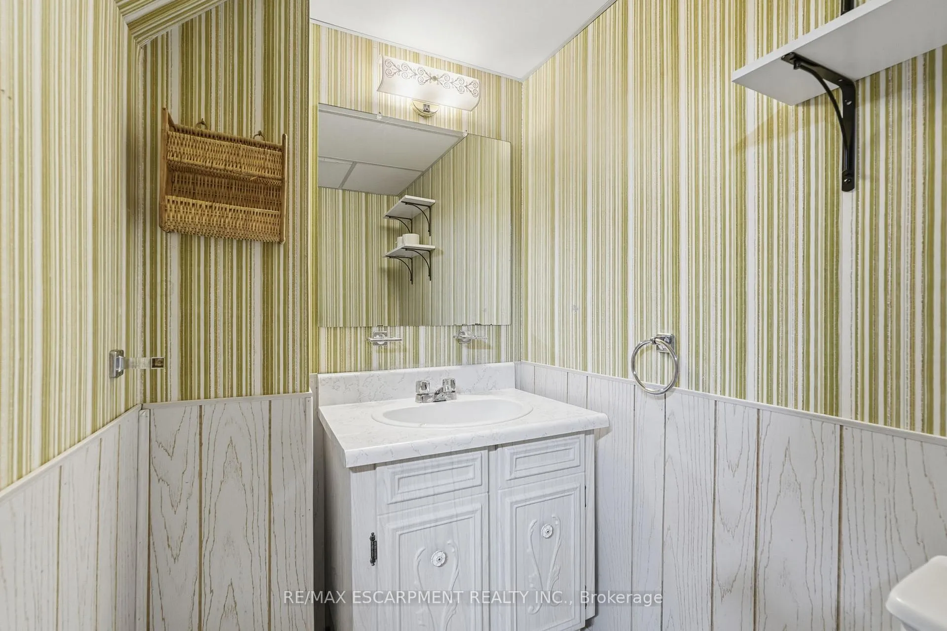 Photo 32 of 30 West 22nd Street, Hamilton, Westcliffe — HOMEH