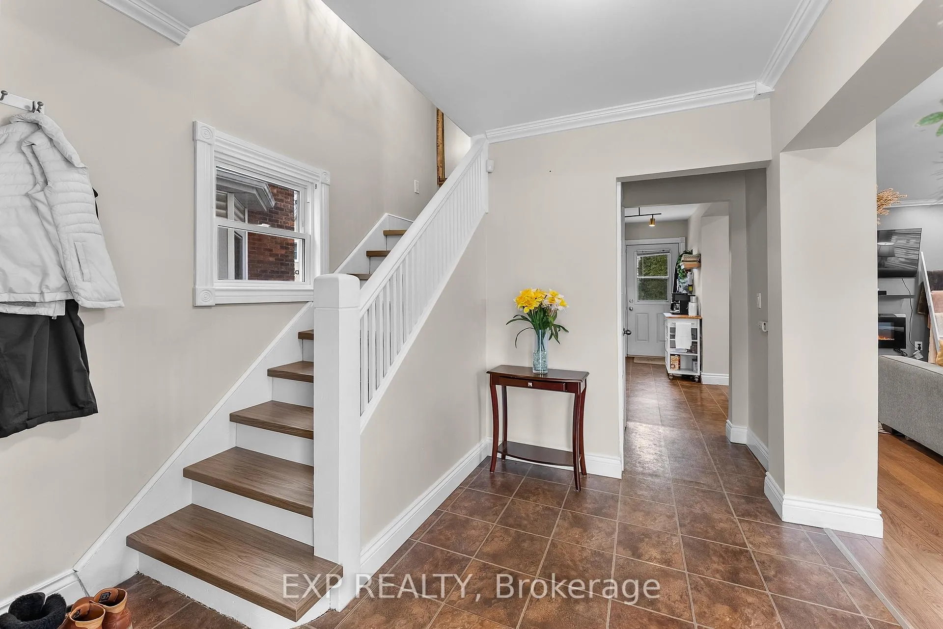 Photo 7 of 91 Welland Avenue, St. Catharines, Downtown — HOMEH