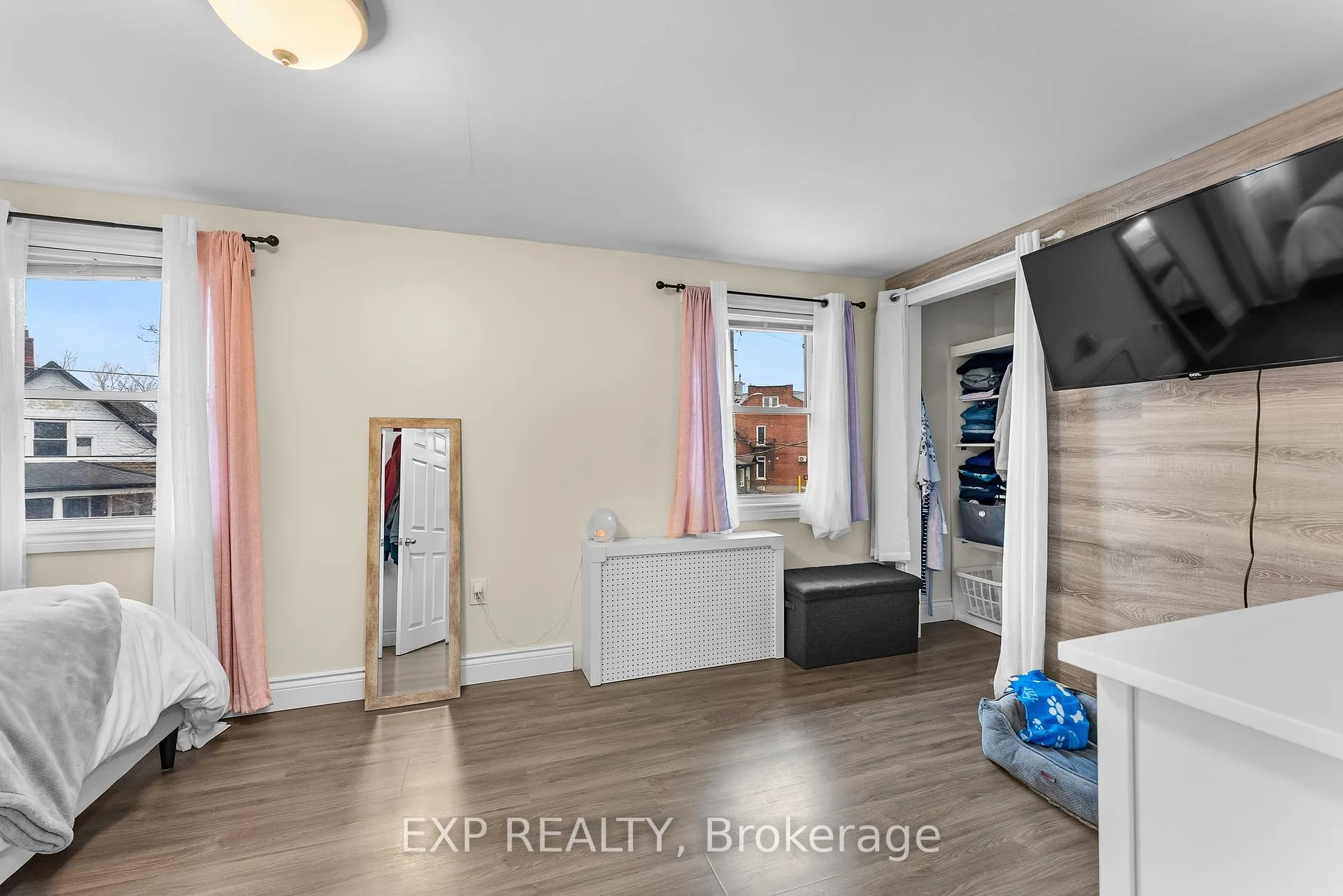 Photo 20 of 91 Welland Avenue, St. Catharines, Downtown — HOMEH
