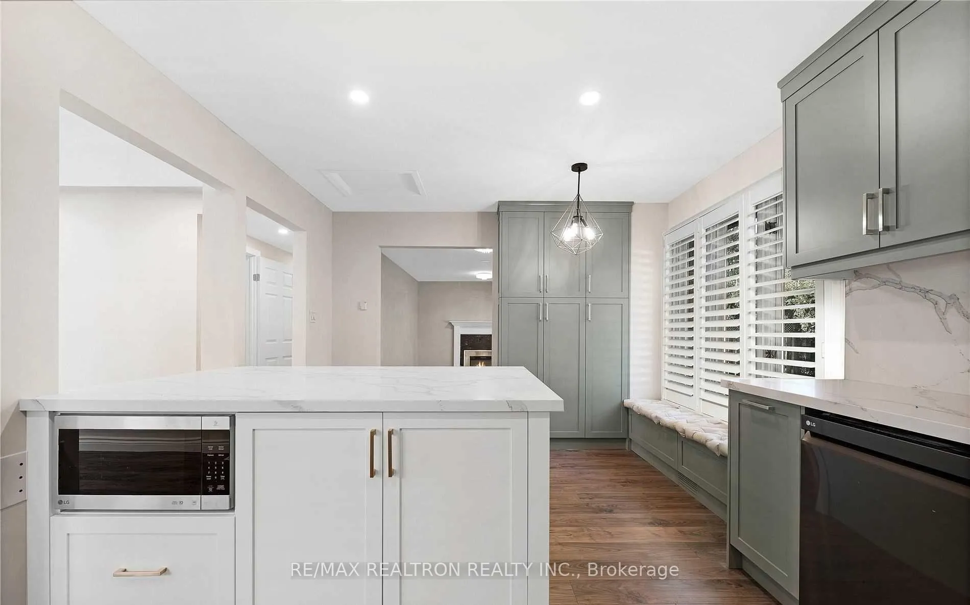 Photo 18 of 72 Ashton Road, Newmarket, Huron Heights-Leslie Valley — HOMEH