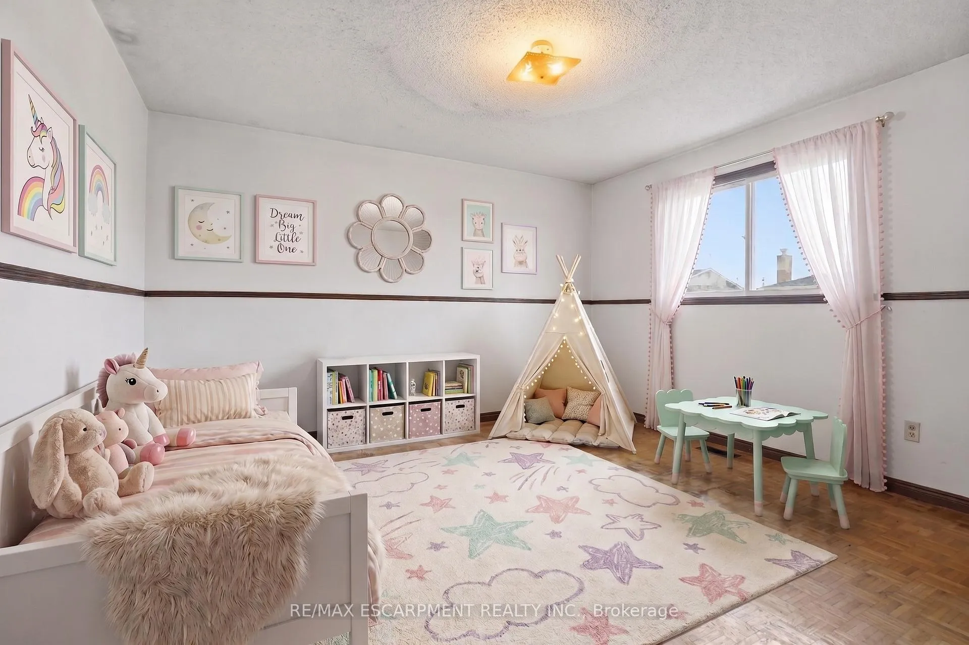 Photo 20 of 60 Rexford Drive, Hamilton, Randall — HOMEH