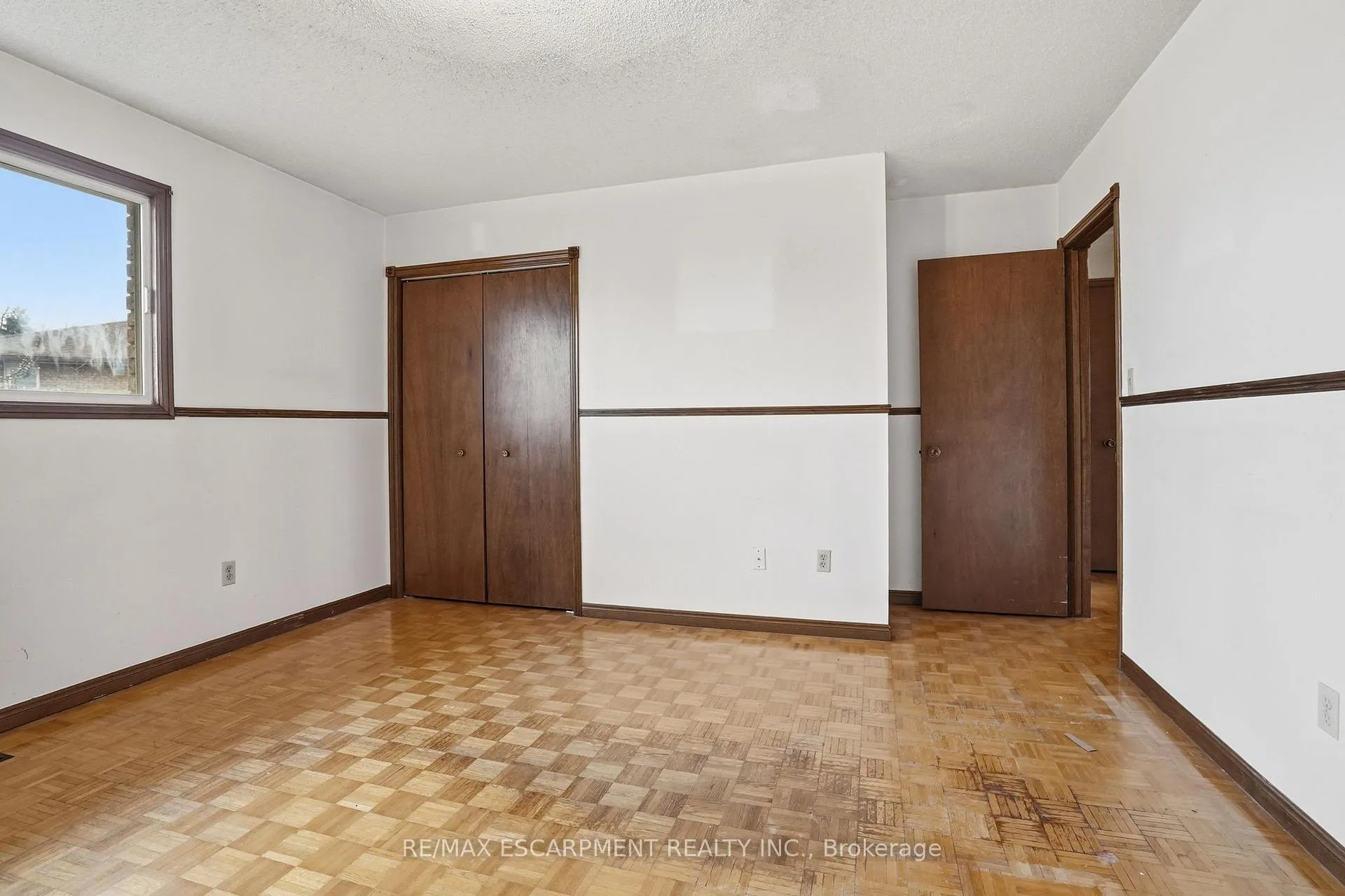 Photo 22 of 60 Rexford Drive, Hamilton, Randall — HOMEH