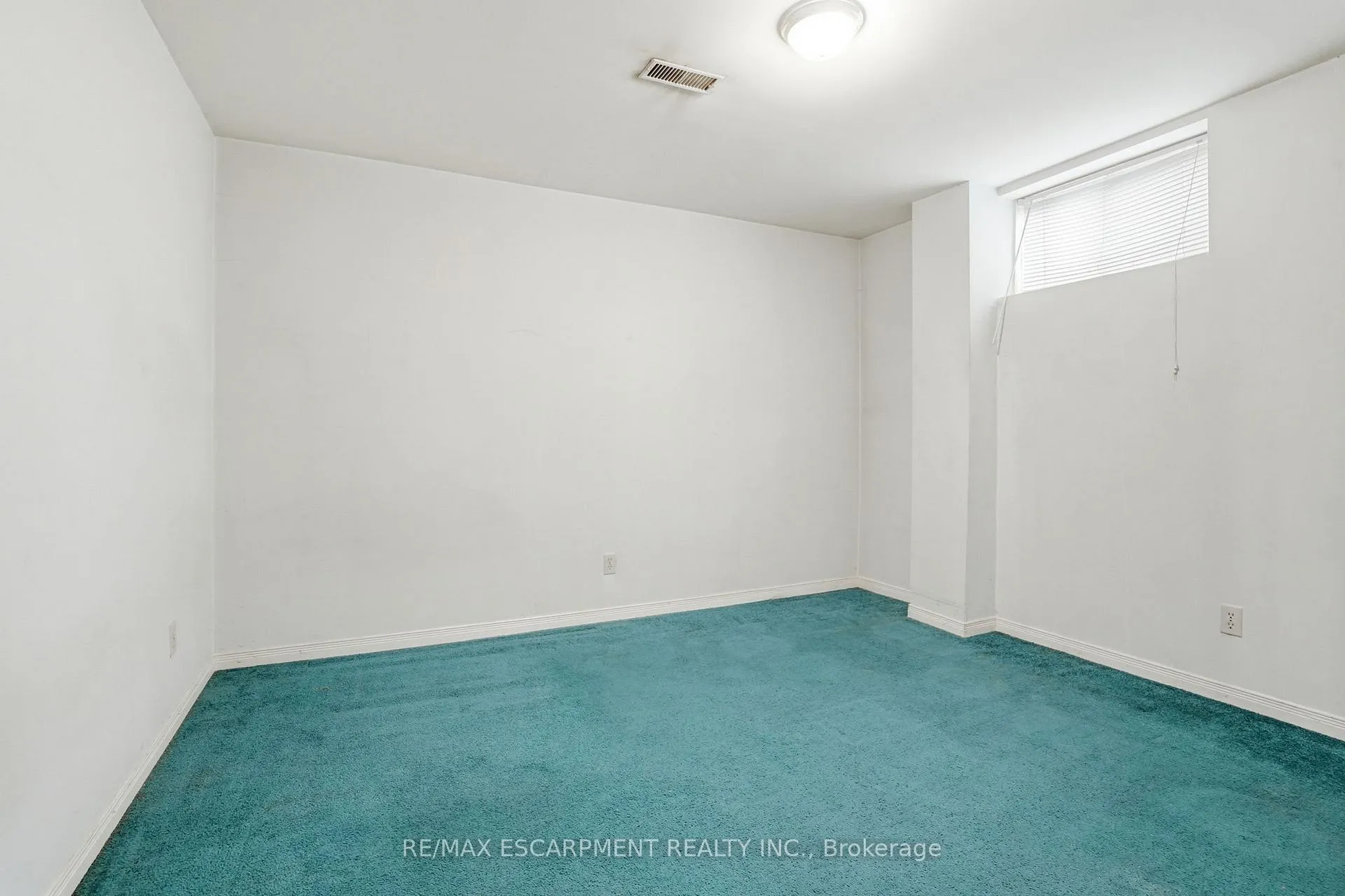 Photo 35 of 60 Rexford Drive, Hamilton, Randall — HOMEH
