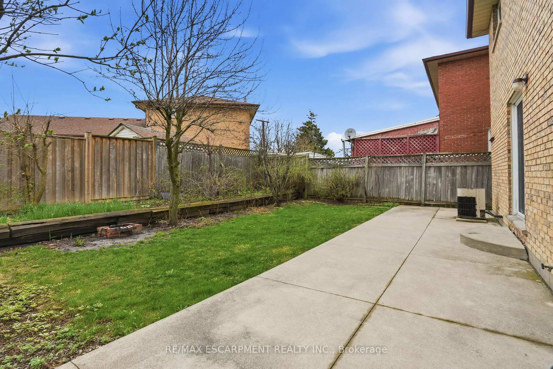 Photo 42 of 60 Rexford Drive, Hamilton, Randall — HOMEH