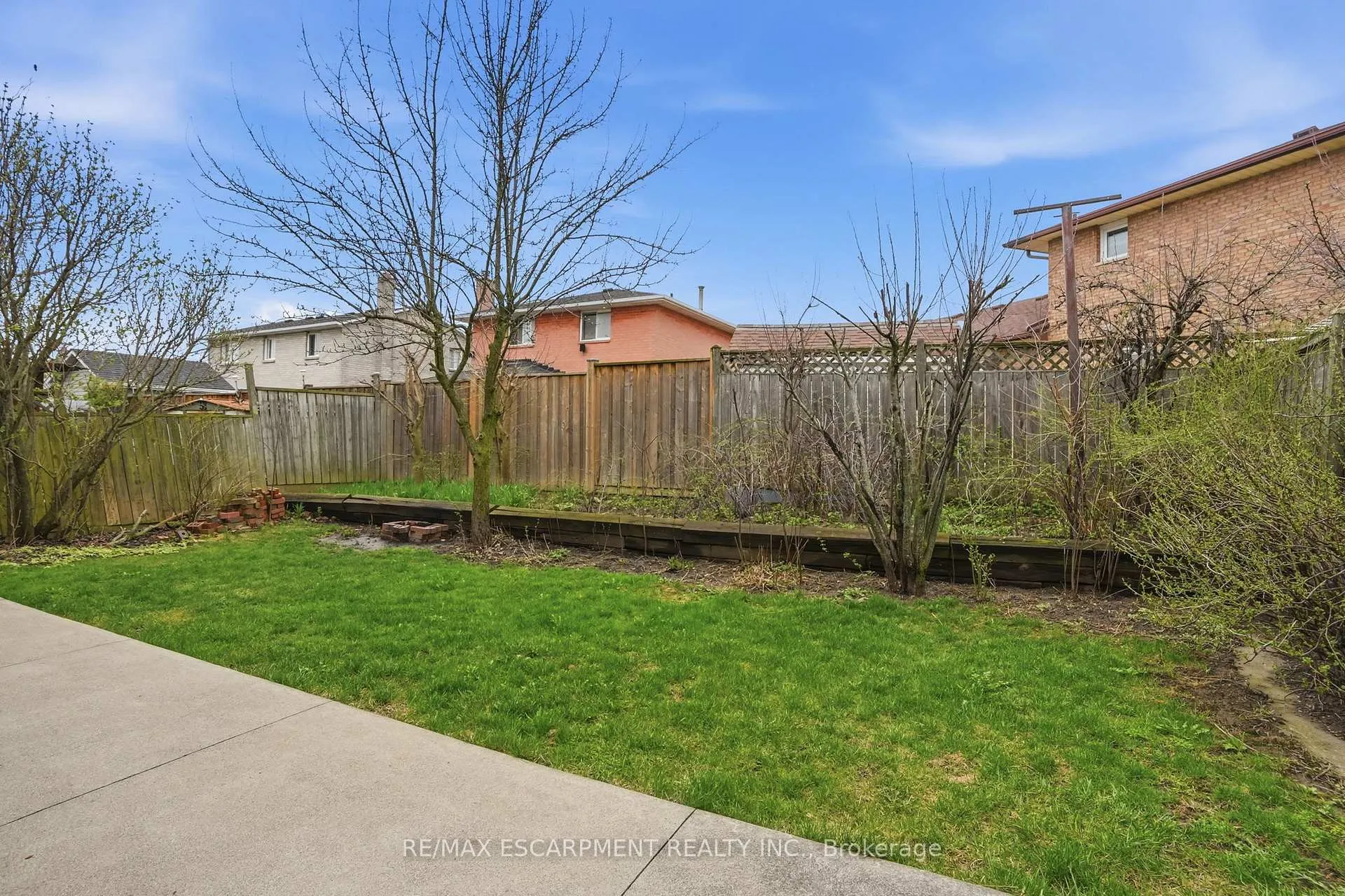 Photo 43 of 60 Rexford Drive, Hamilton, Randall — HOMEH