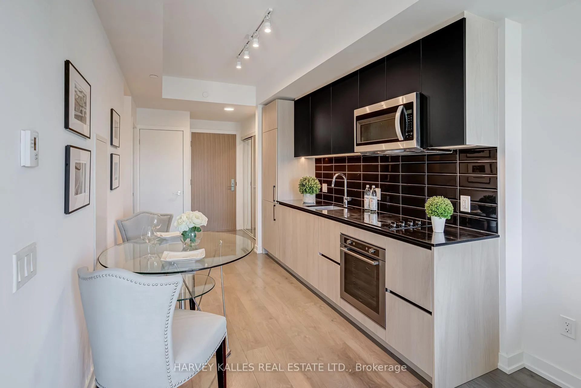 Photo 7 of Unit 541, 150 Logan Avenue, Toronto, South Riverdale — HOMEH