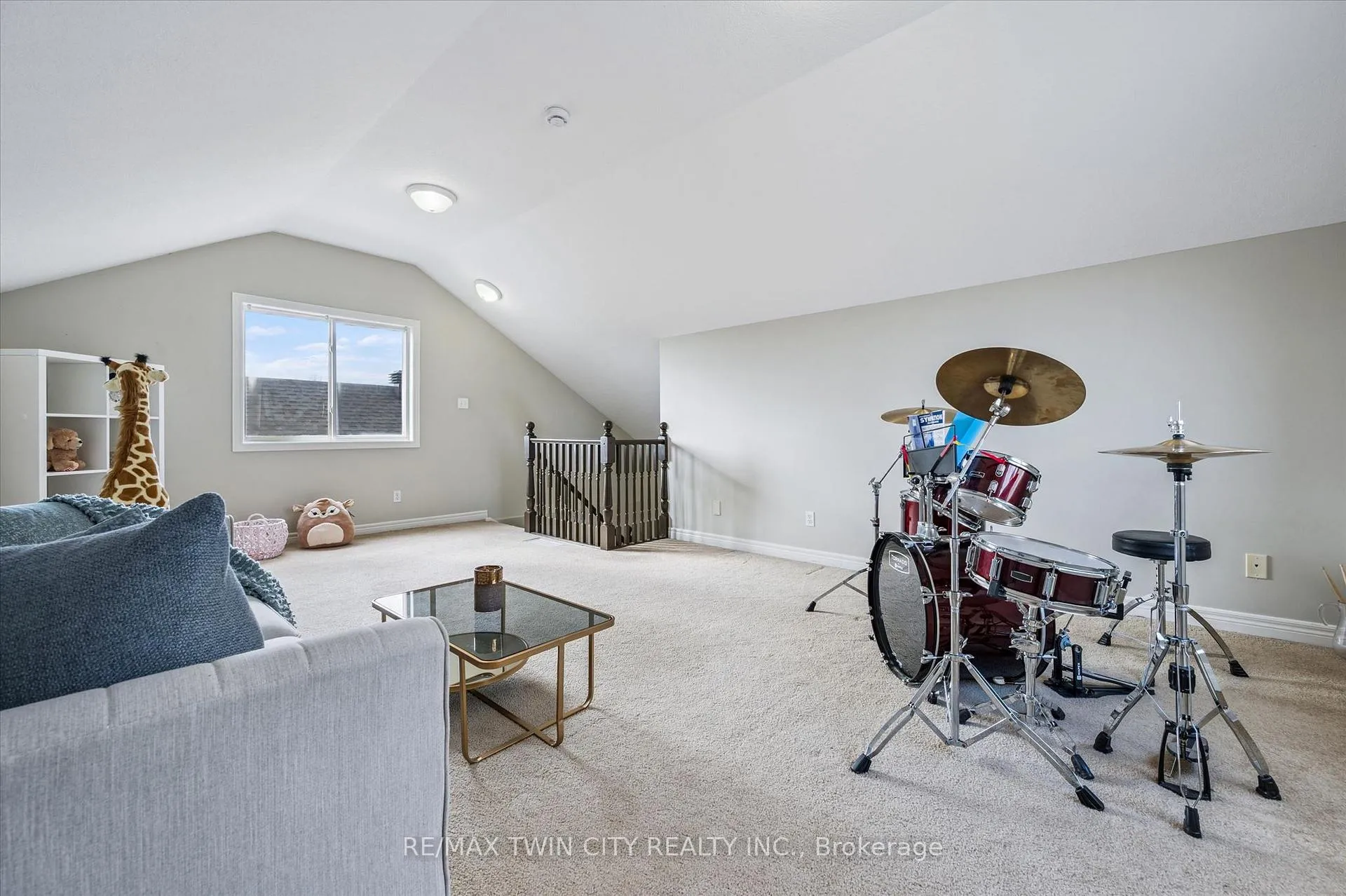 Photo 27 of 62 Hilltop Road, Guelph, Victoria North — HOMEH