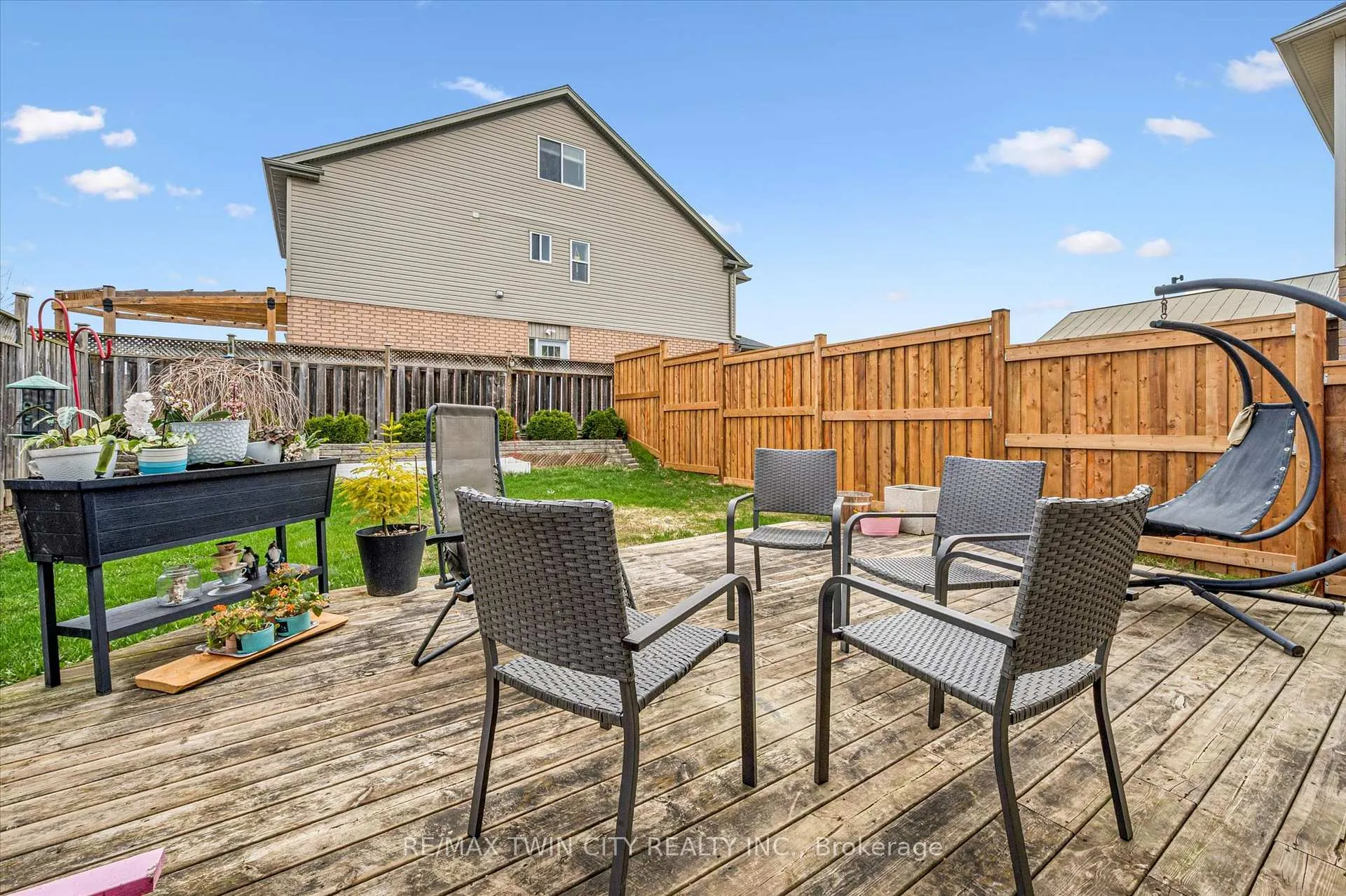 Photo 34 of 62 Hilltop Road, Guelph, Victoria North — HOMEH
