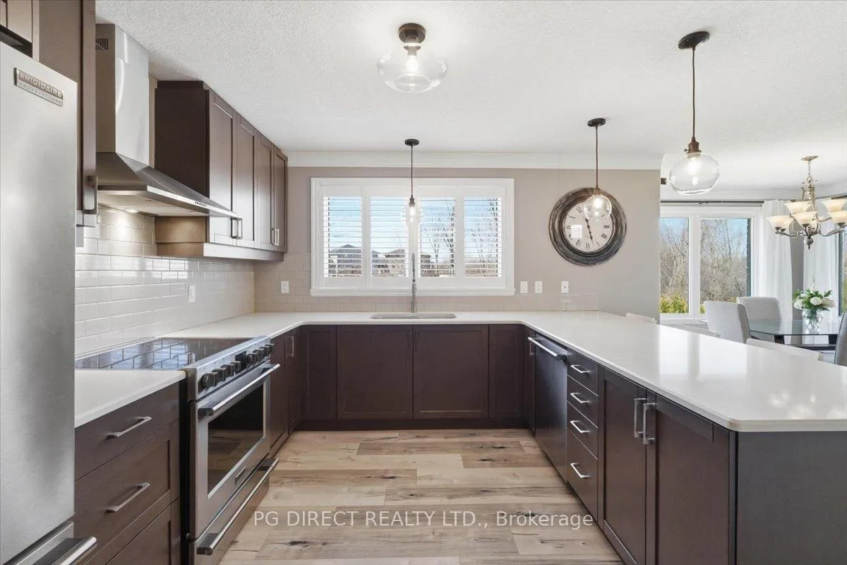 Photo 9 of 20 Granby Court, Belleville, Belleville Ward — HOMEH