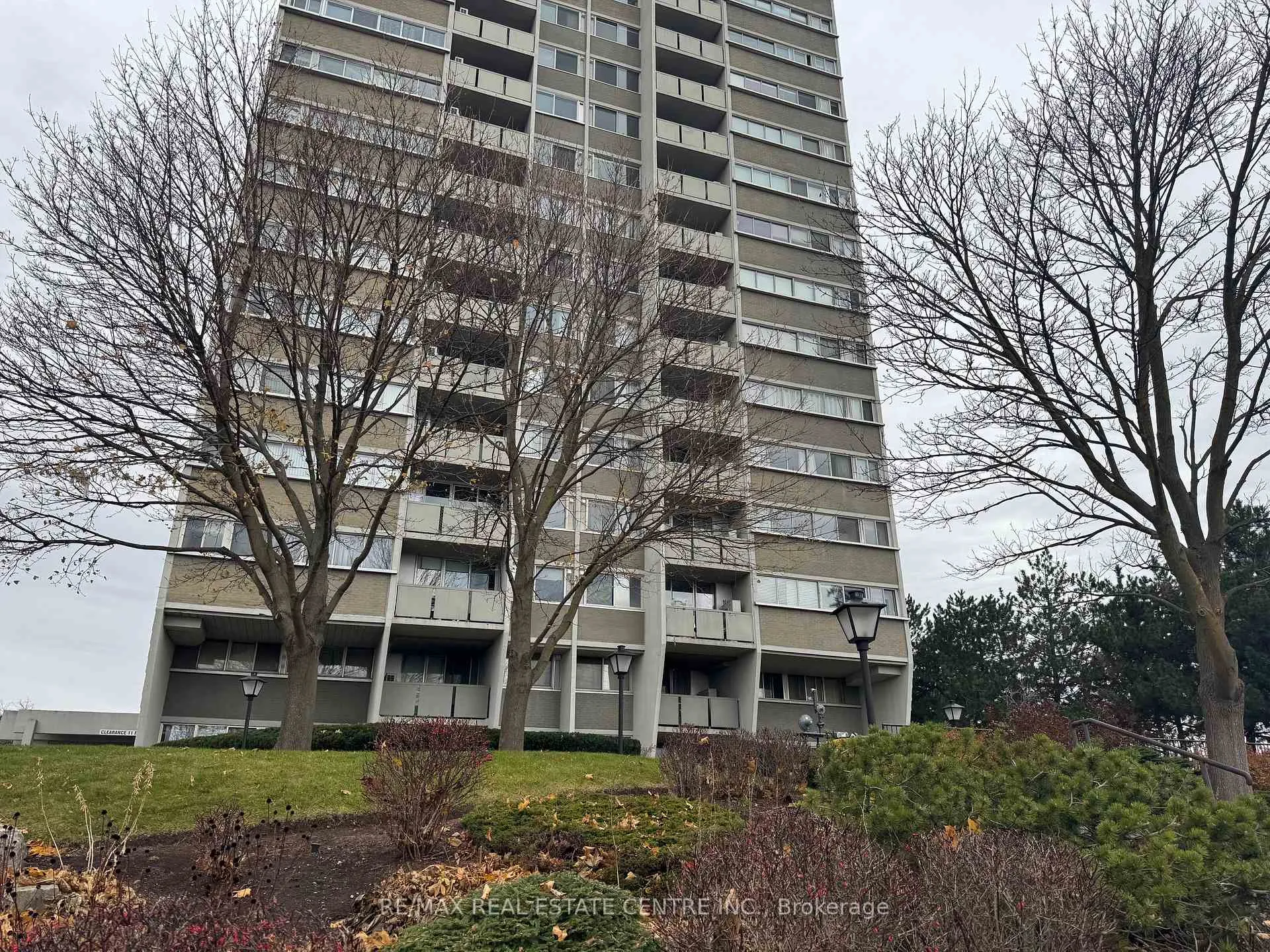 Photo 5 of Unit 603, 375 King Street N, Waterloo — HOMEH