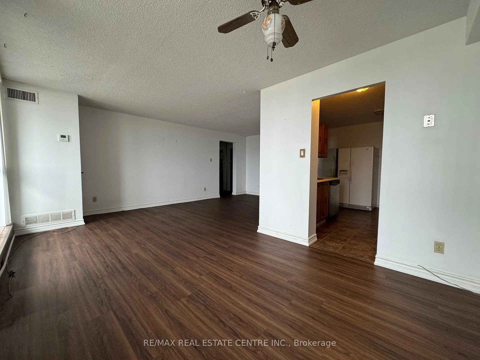 Photo 10 of Unit 603, 375 King Street N, Waterloo — HOMEH