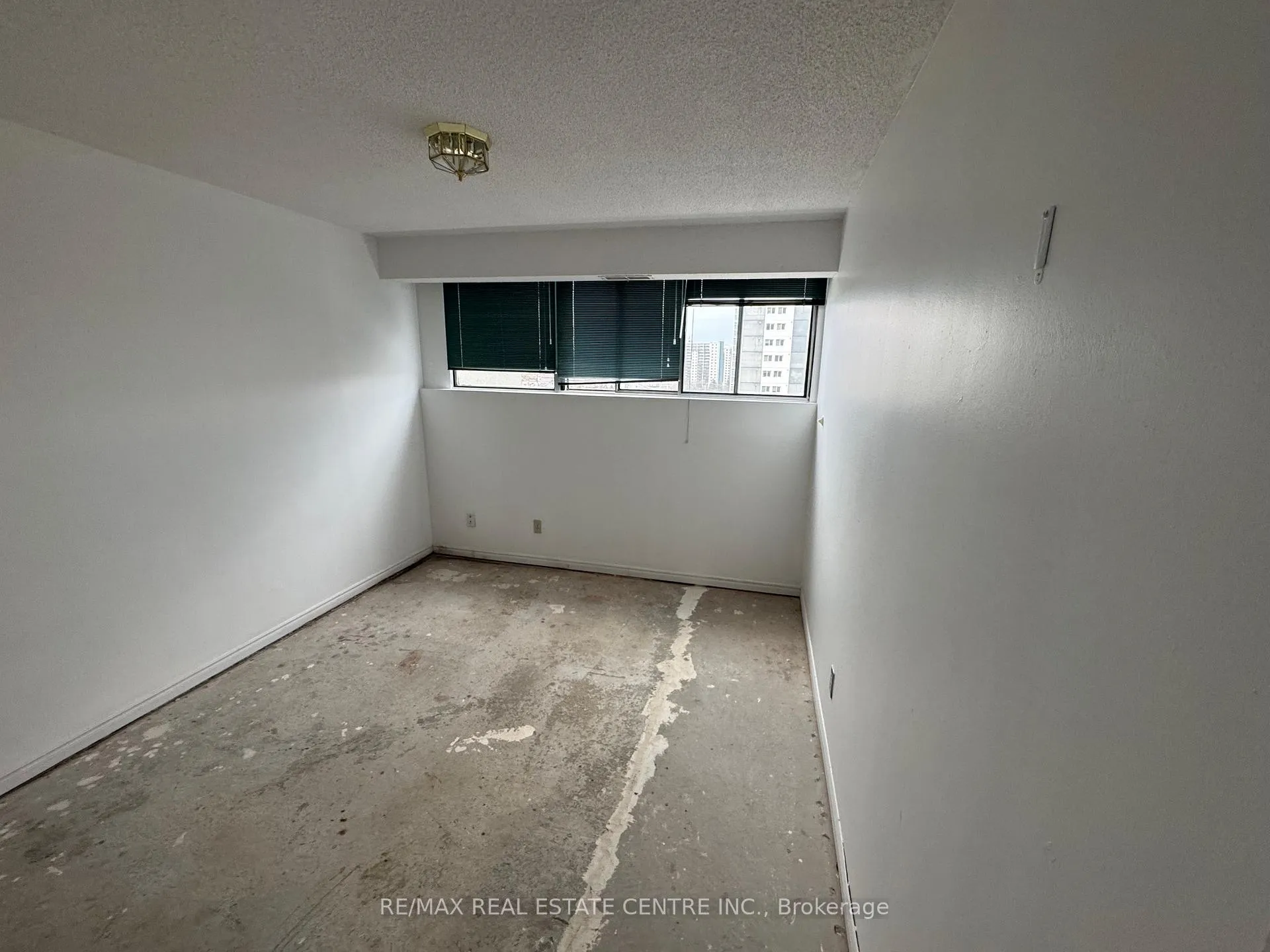 Photo 12 of Unit 603, 375 King Street N, Waterloo — HOMEH