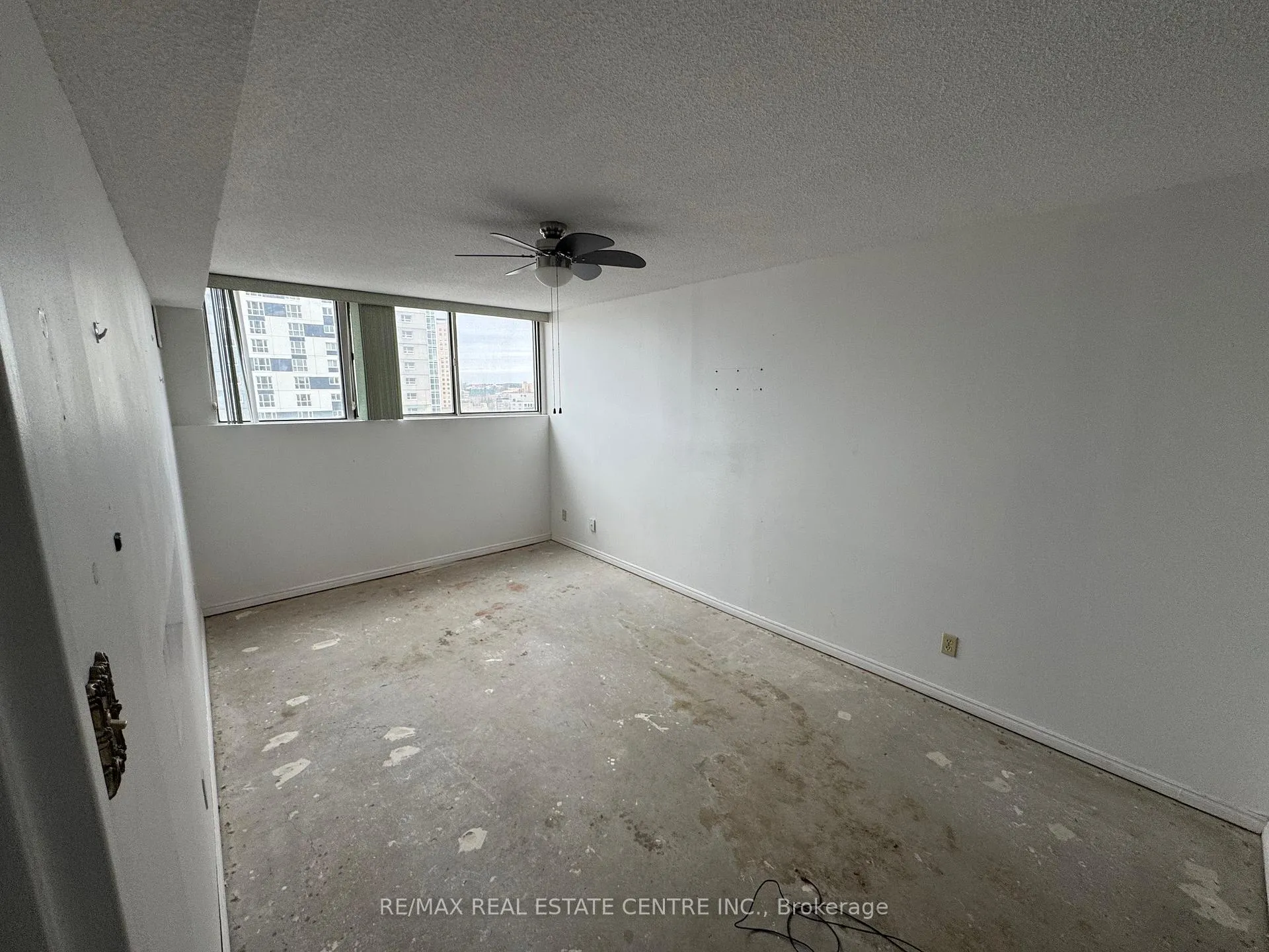 Photo 14 of Unit 603, 375 King Street N, Waterloo — HOMEH