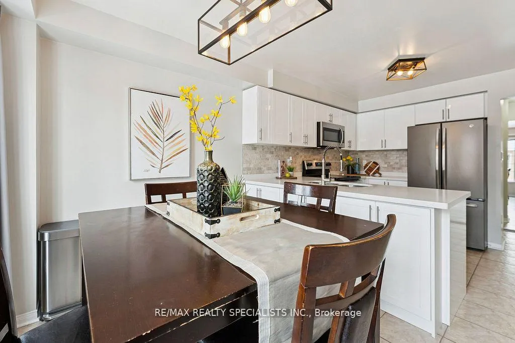 Photo 6 of Unit 51, 57 Brickyard Way, Brampton, Brampton North — HOMEH