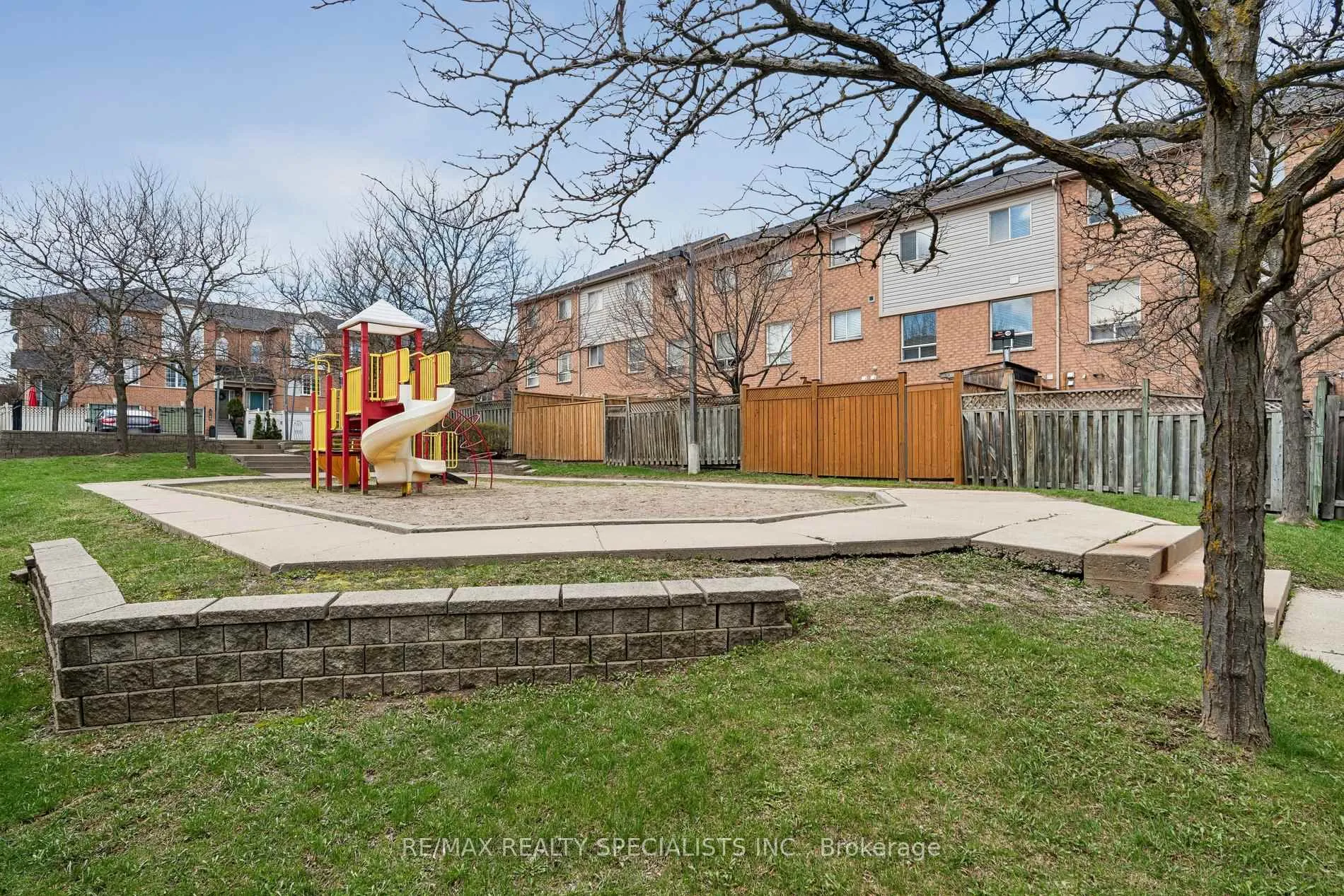 Photo 29 of Unit 51, 57 Brickyard Way, Brampton, Brampton North — HOMEH