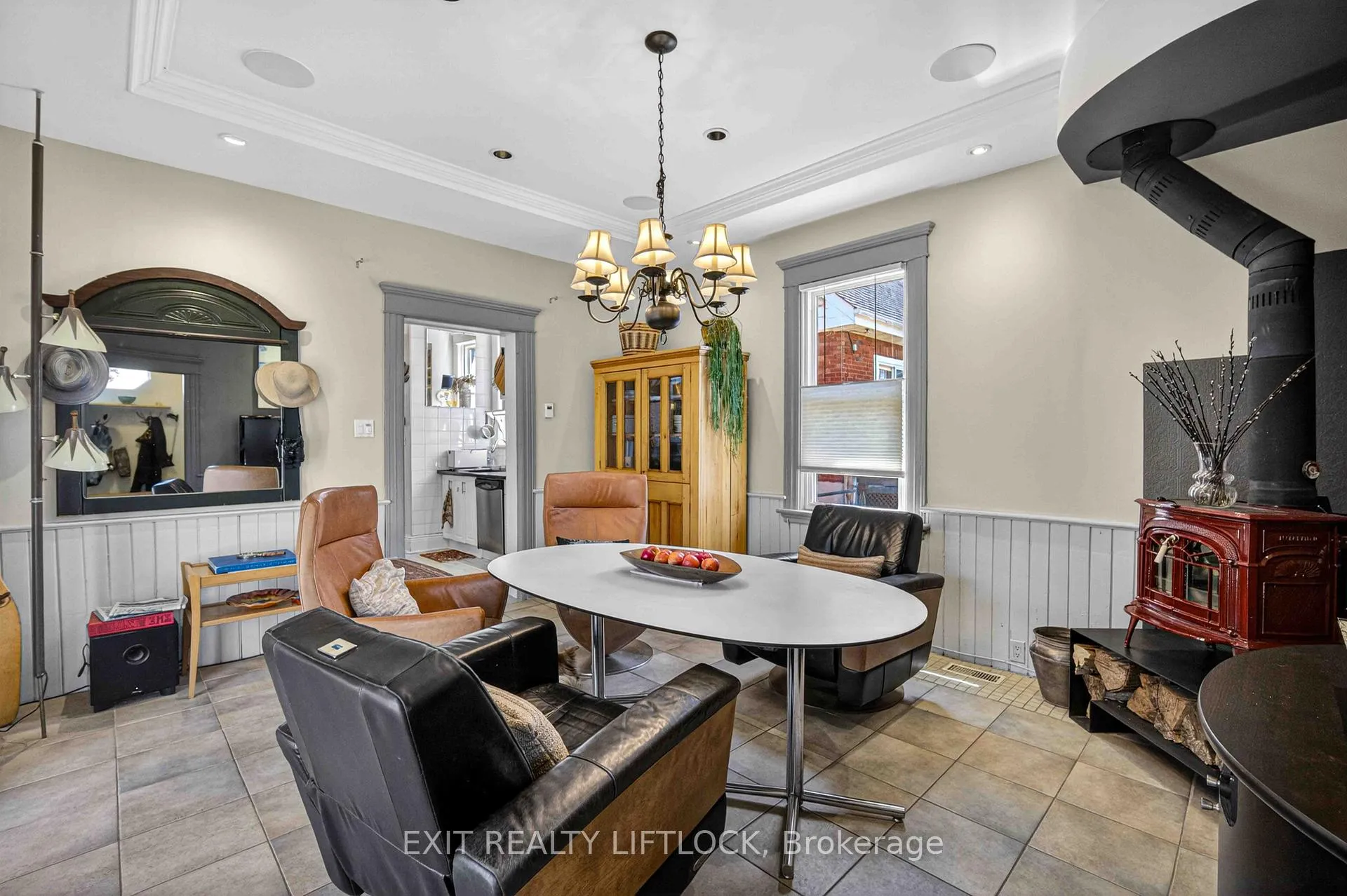 Photo 15 of 128 Sutherland Place, Peterborough, Ashburnham Ward 4 — HOMEH