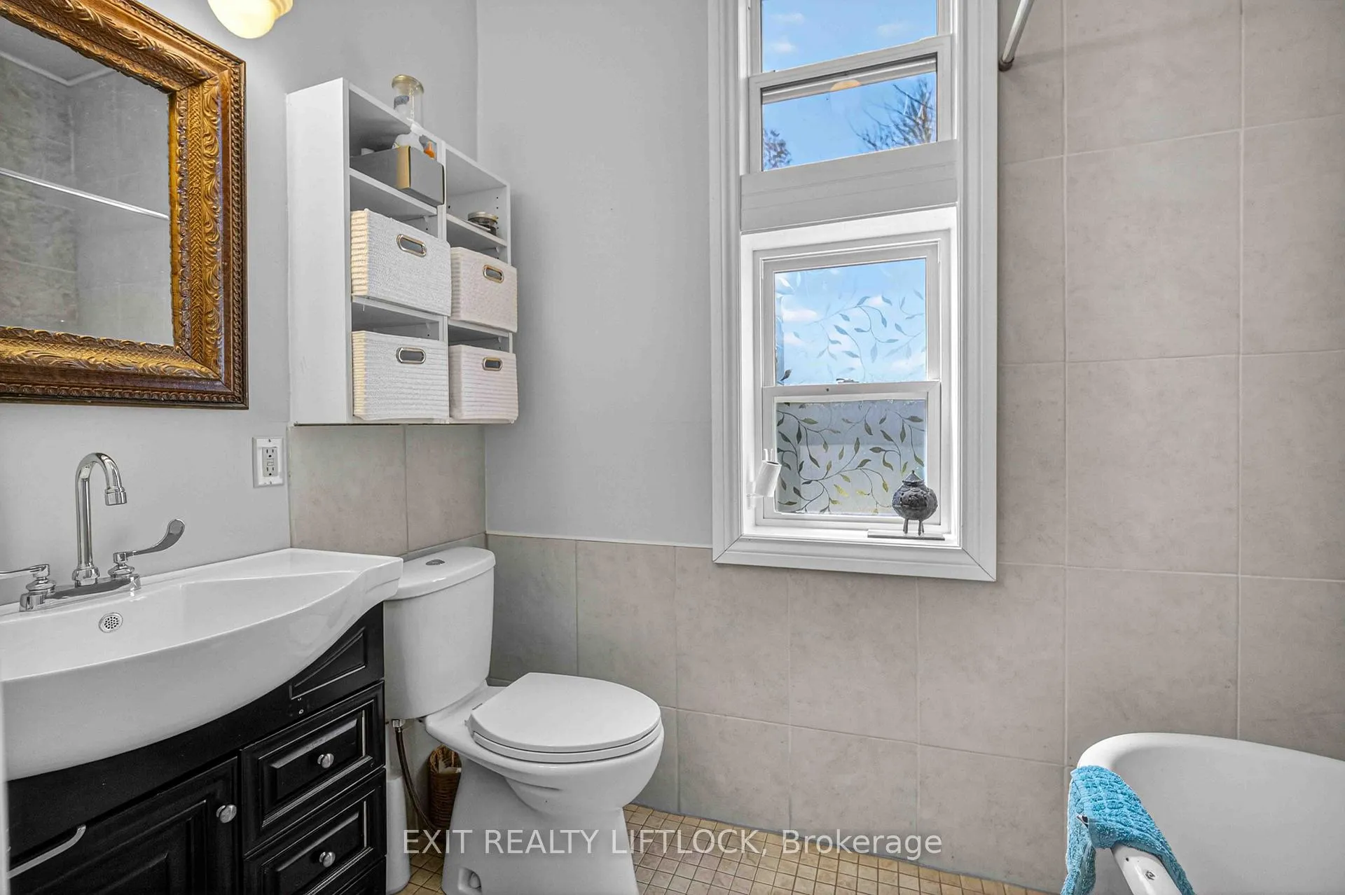 Photo 17 of 128 Sutherland Place, Peterborough, Ashburnham Ward 4 — HOMEH