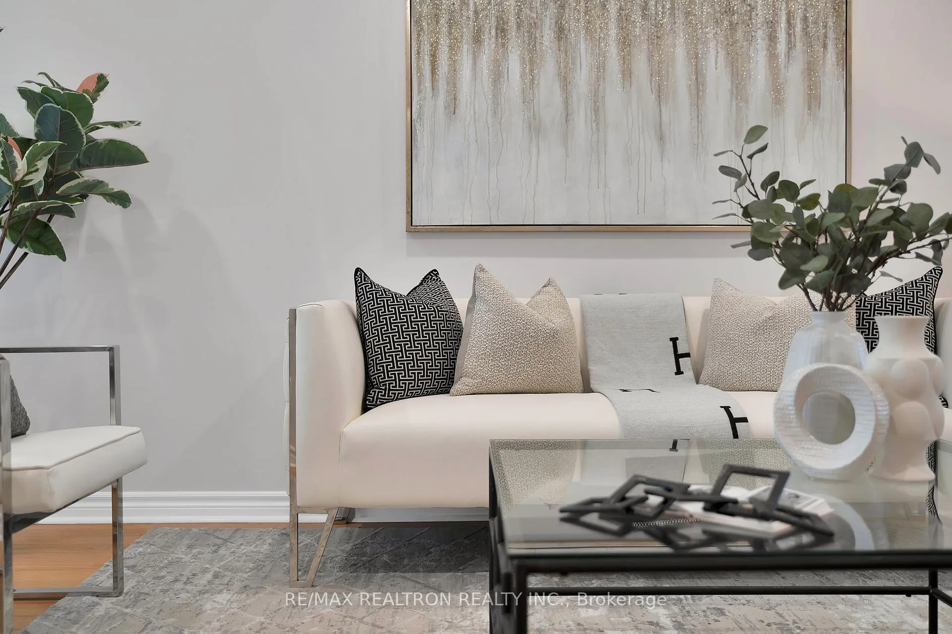 Photo 9 of 35 Glenheather Terrace, Scarborough, Rouge — HOMEH