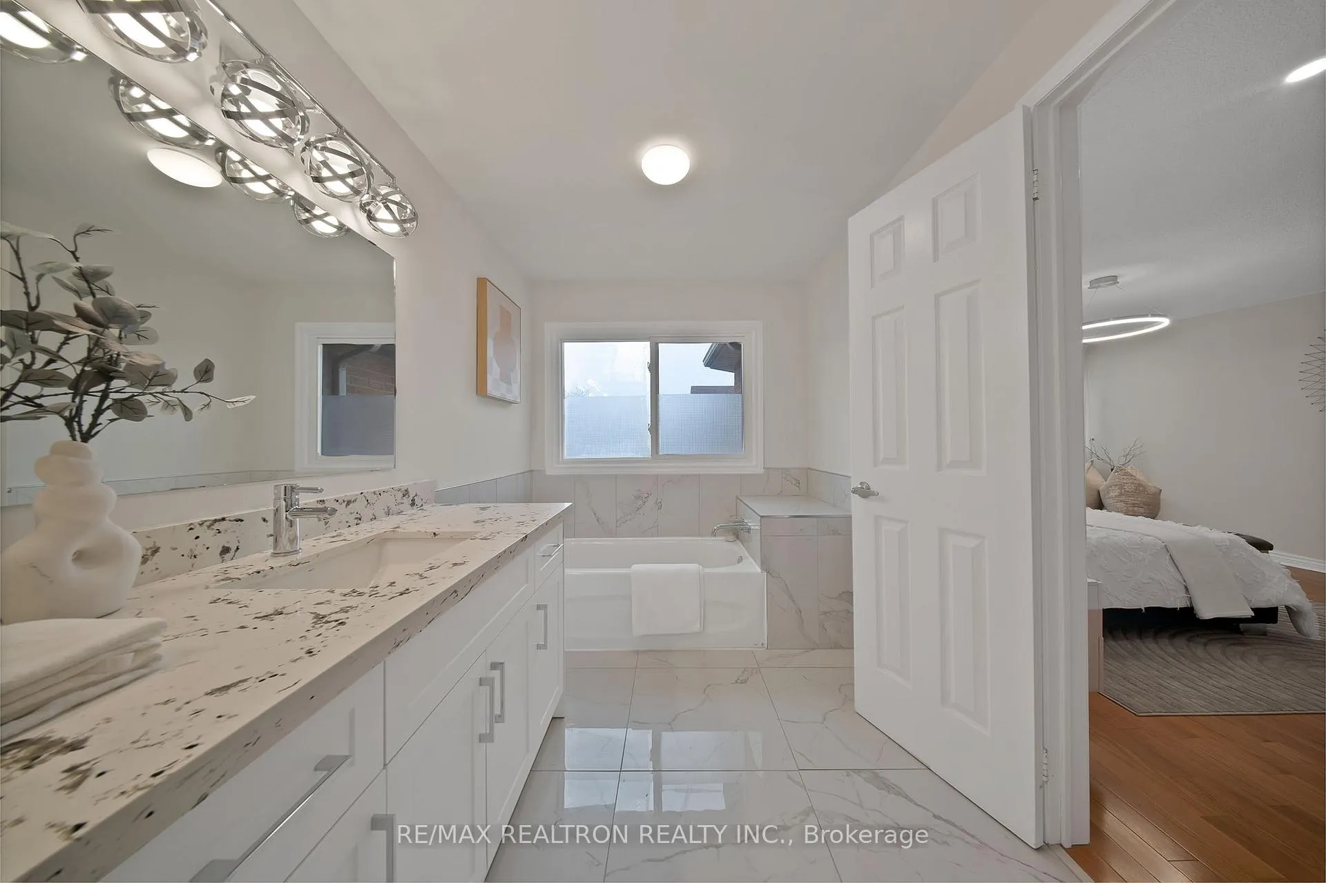 Photo 31 of 35 Glenheather Terrace, Scarborough, Rouge — HOMEH