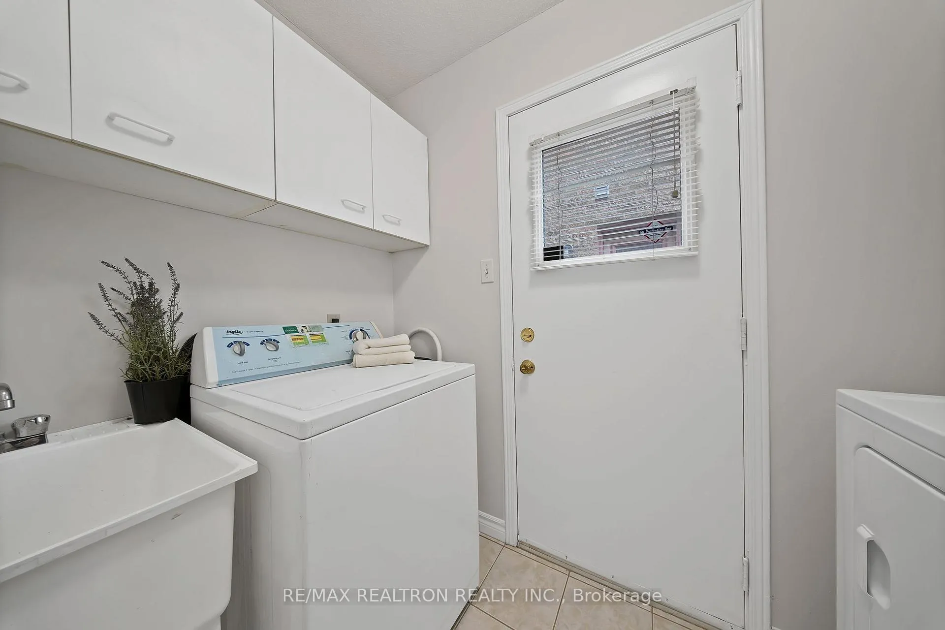 Photo 38 of 35 Glenheather Terrace, Scarborough, Rouge — HOMEH