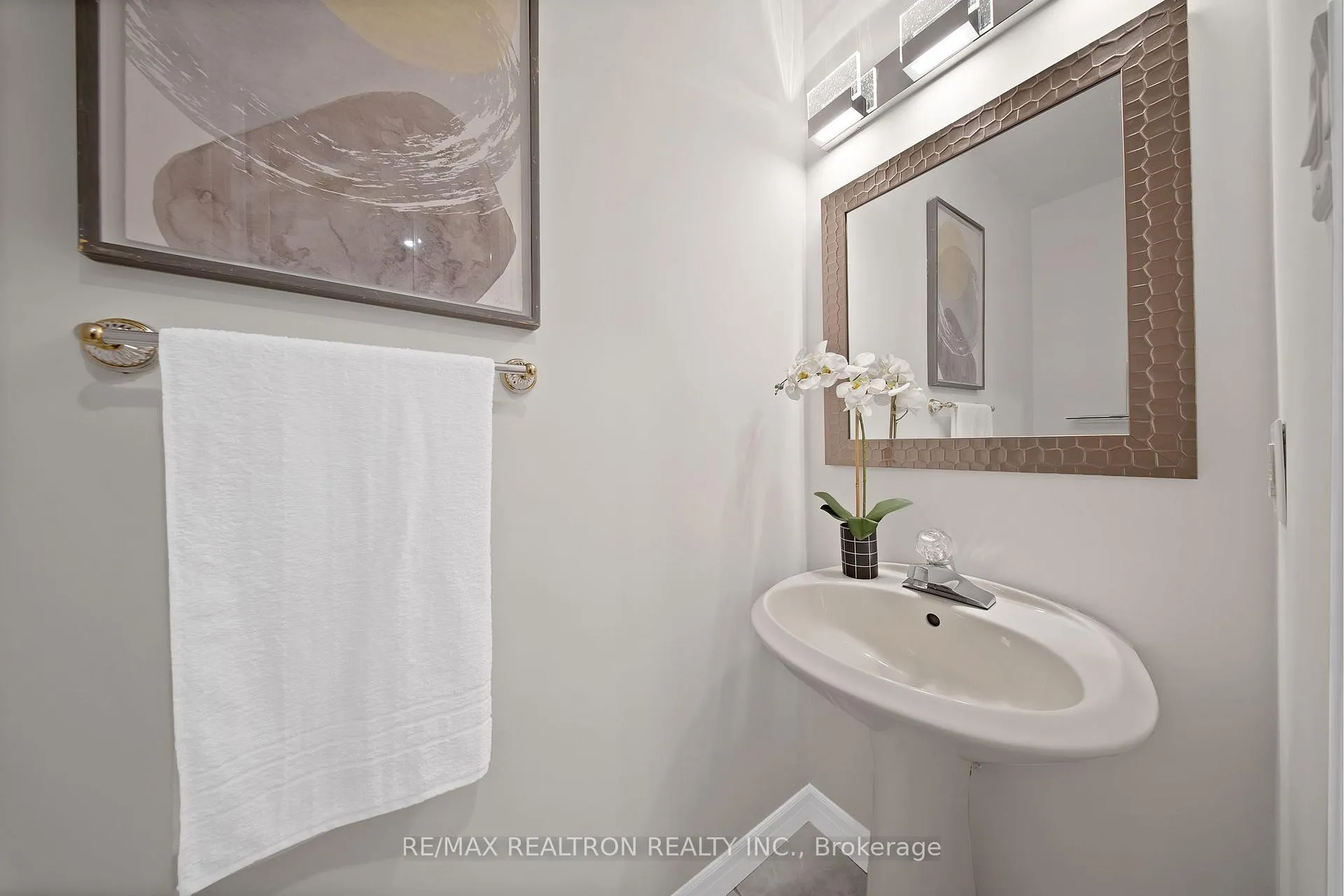 Photo 39 of 35 Glenheather Terrace, Scarborough, Rouge — HOMEH
