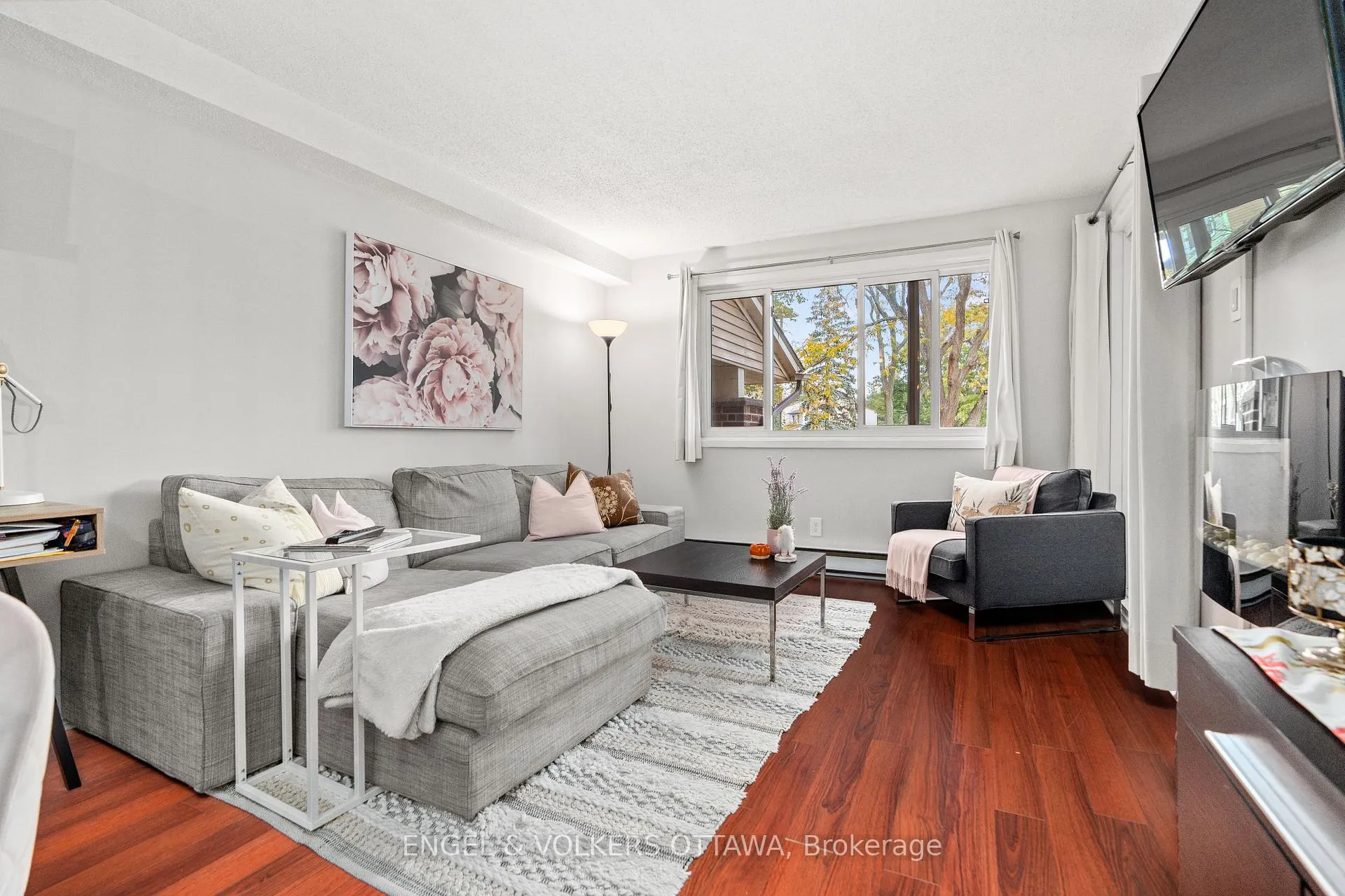 Photo 4 of Unit 201, 6376 Bilberry Drive, Ottawa, Orleans Wood — HOMEH