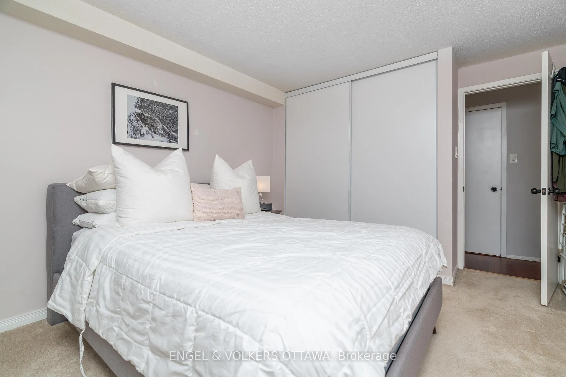 Photo 15 of Unit 201, 6376 Bilberry Drive, Ottawa, Orleans Wood — HOMEH