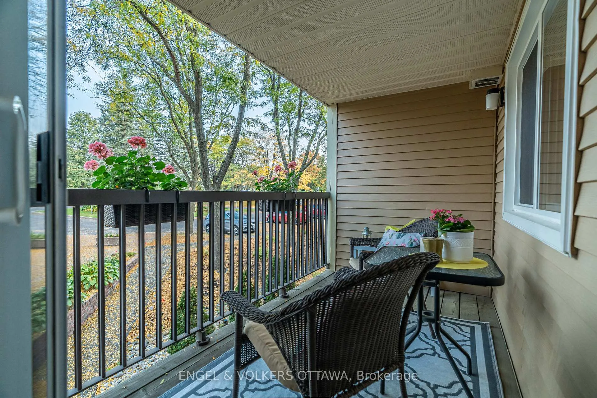 Photo 18 of Unit 201, 6376 Bilberry Drive, Ottawa, Orleans Wood — HOMEH