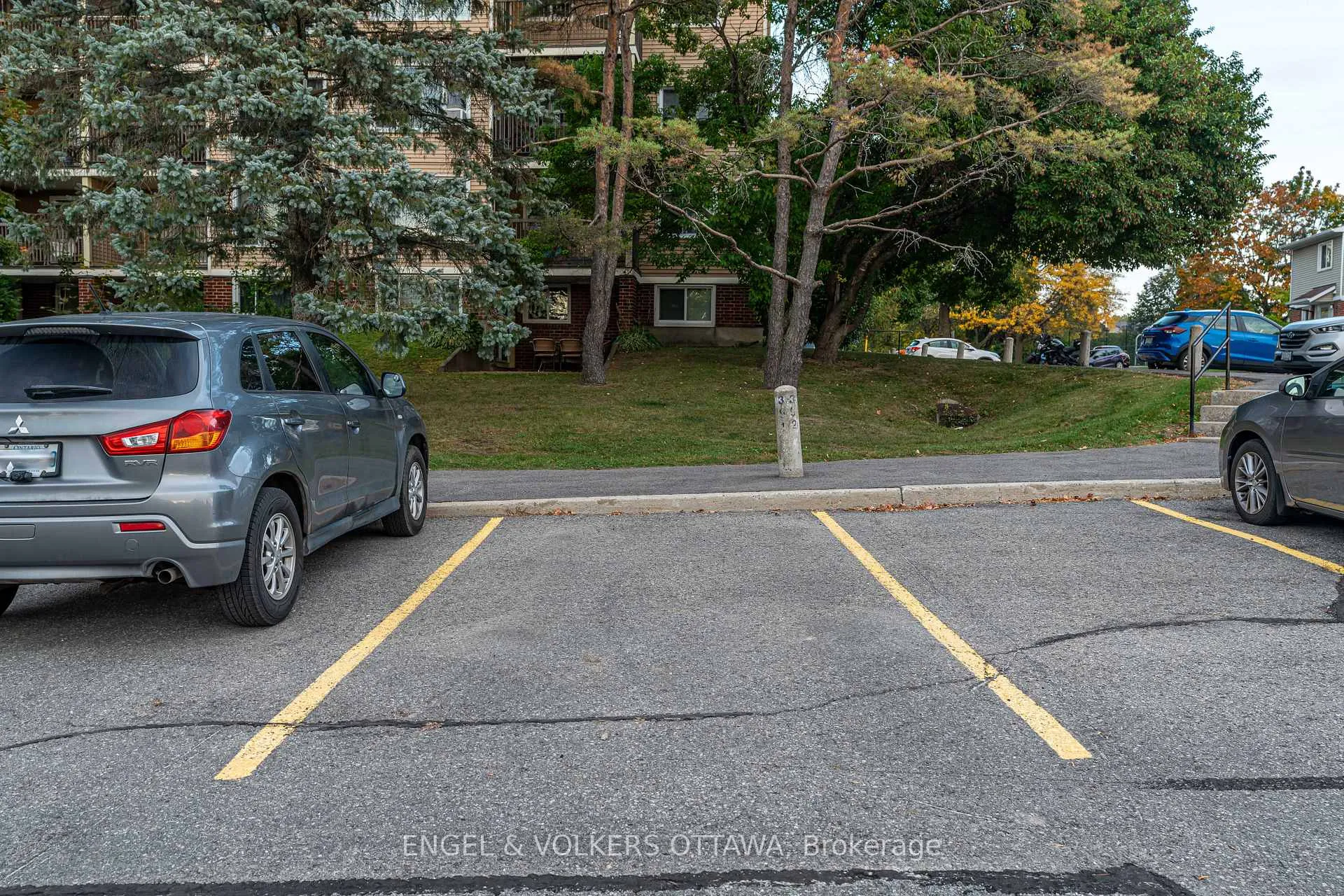 Photo 19 of Unit 201, 6376 Bilberry Drive, Ottawa, Orleans Wood — HOMEH