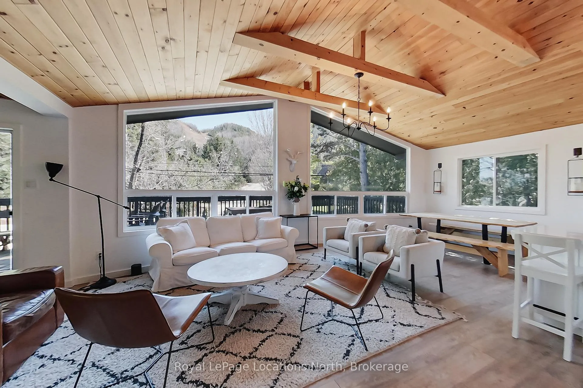 Photo 4 of Unit 6, 102 Wensley Drive, Blue Mountains — HOMEH
