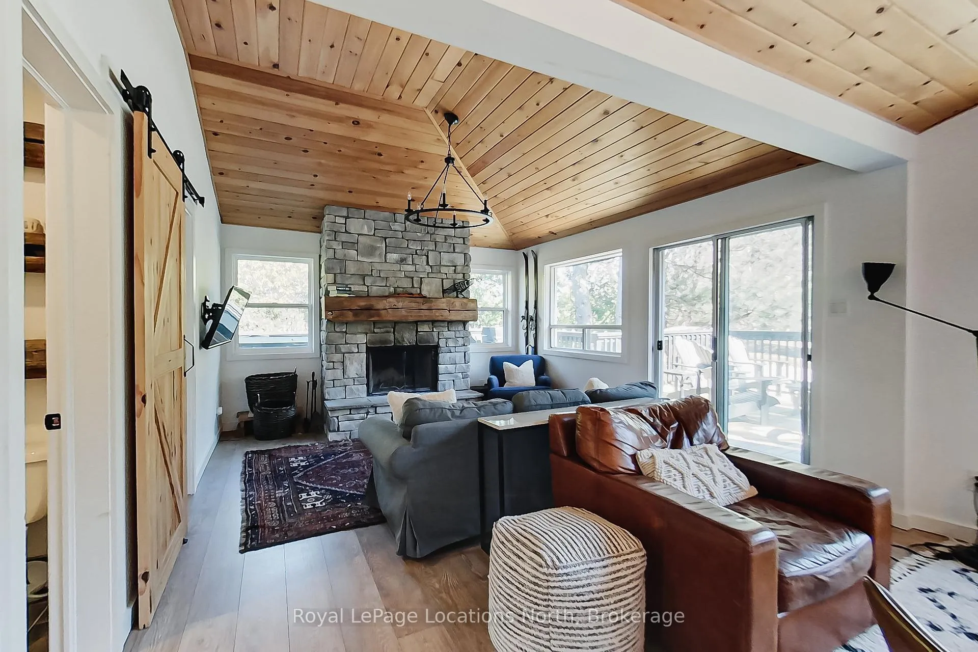 Photo 7 of Unit 6, 102 Wensley Drive, Blue Mountains — HOMEH