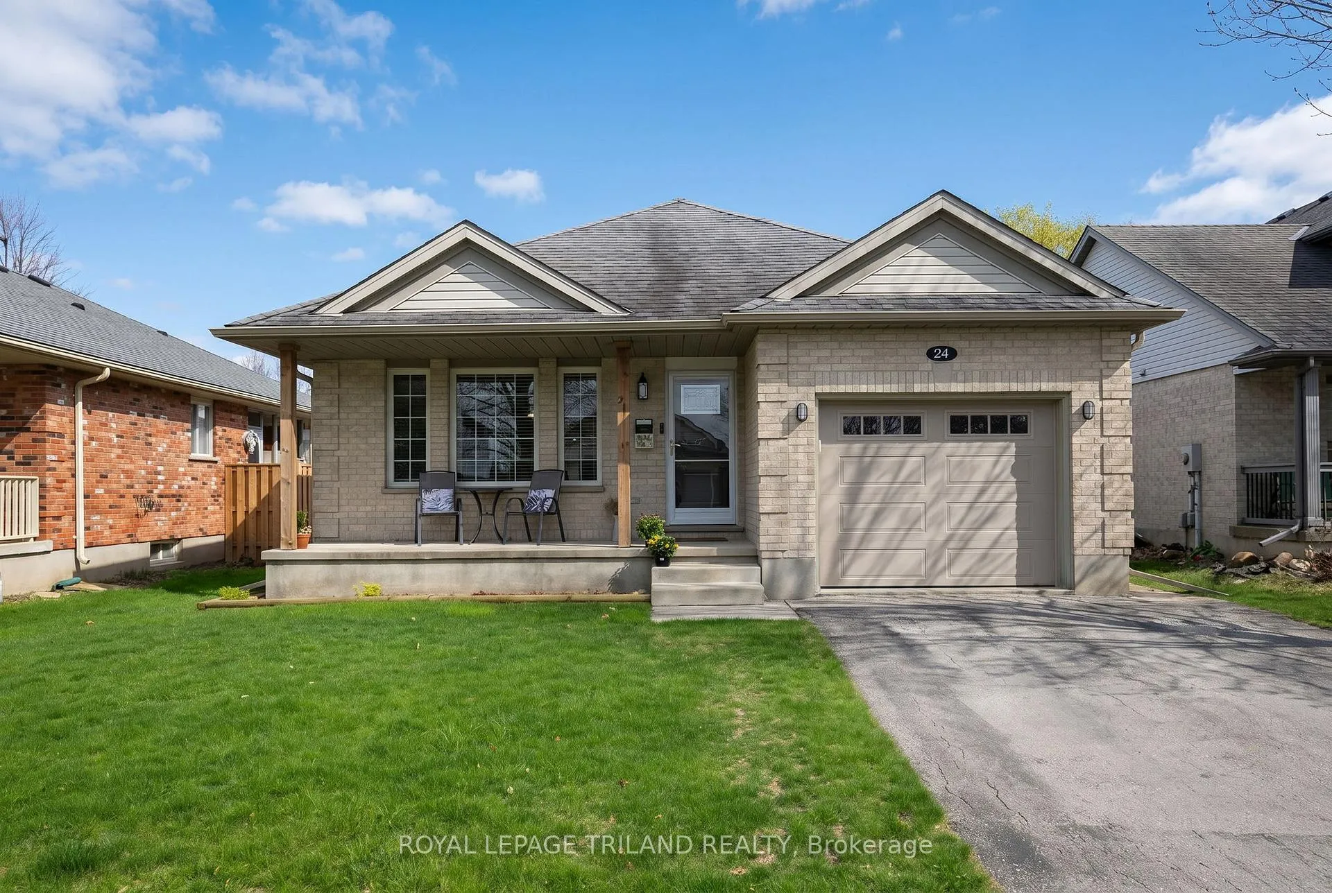 Photo 1 of 24 Sifton Drive, St. Thomas — HOMEH