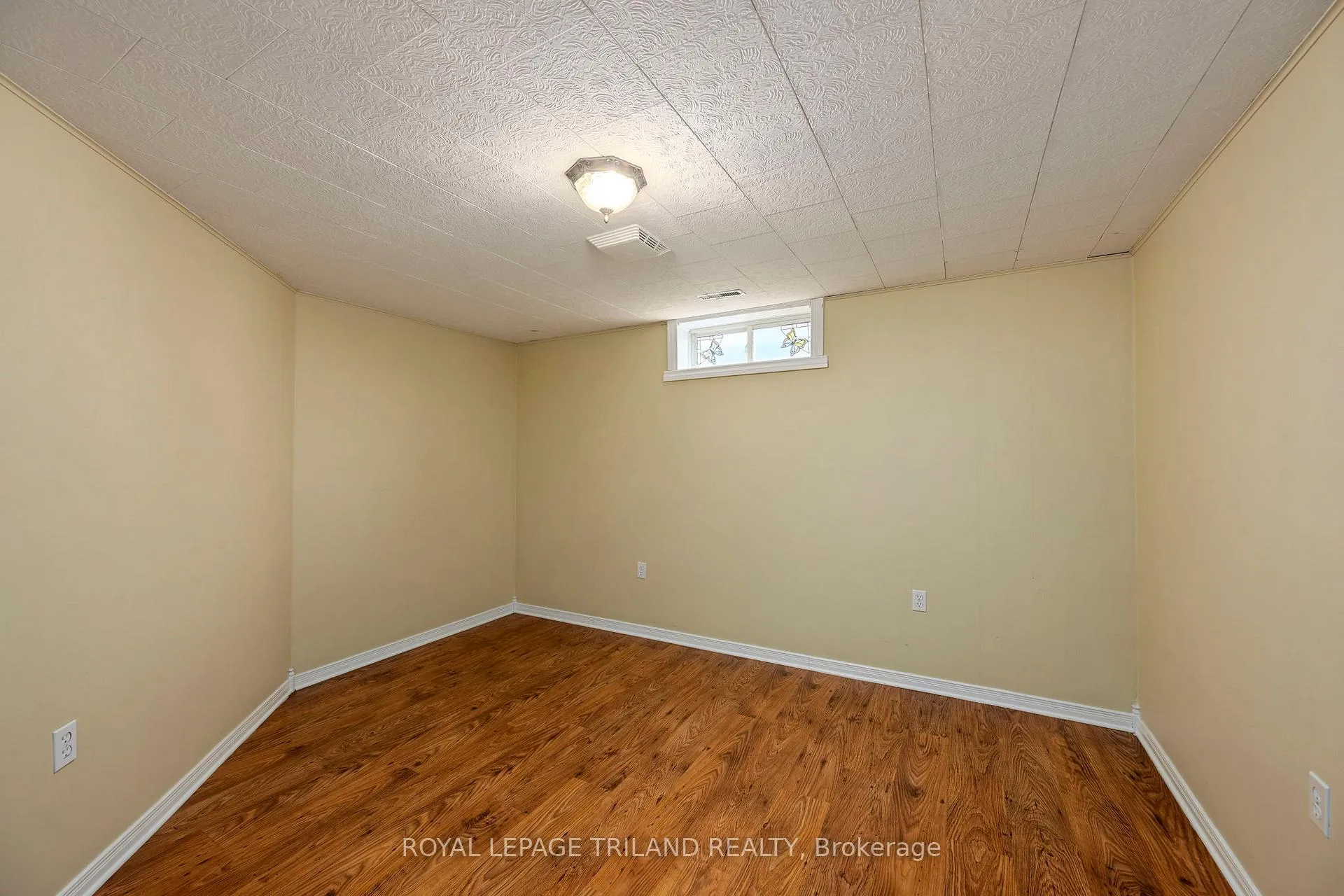 Photo 26 of 24 Sifton Drive, St. Thomas — HOMEH