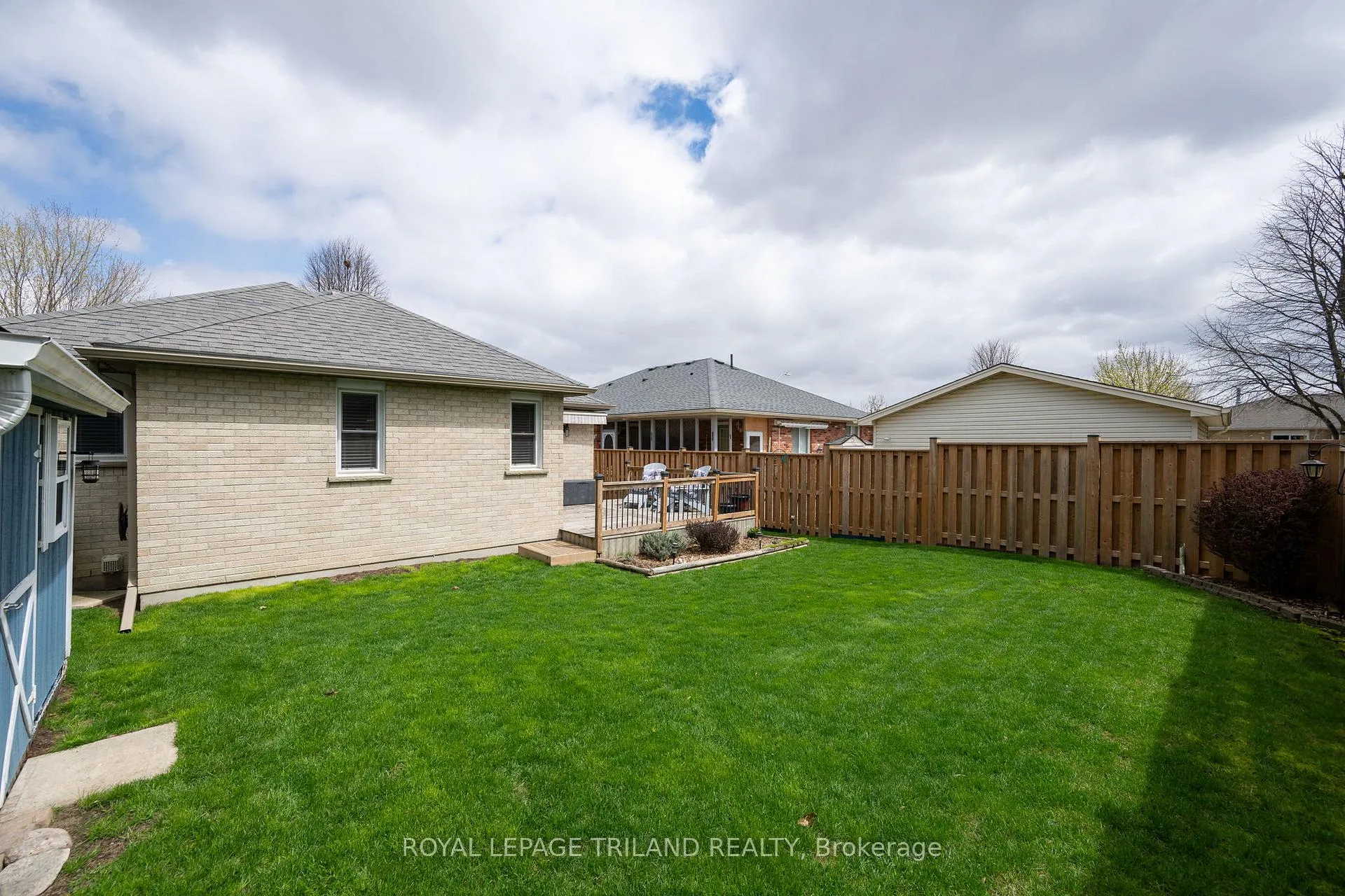 Photo 28 of 24 Sifton Drive, St. Thomas — HOMEH