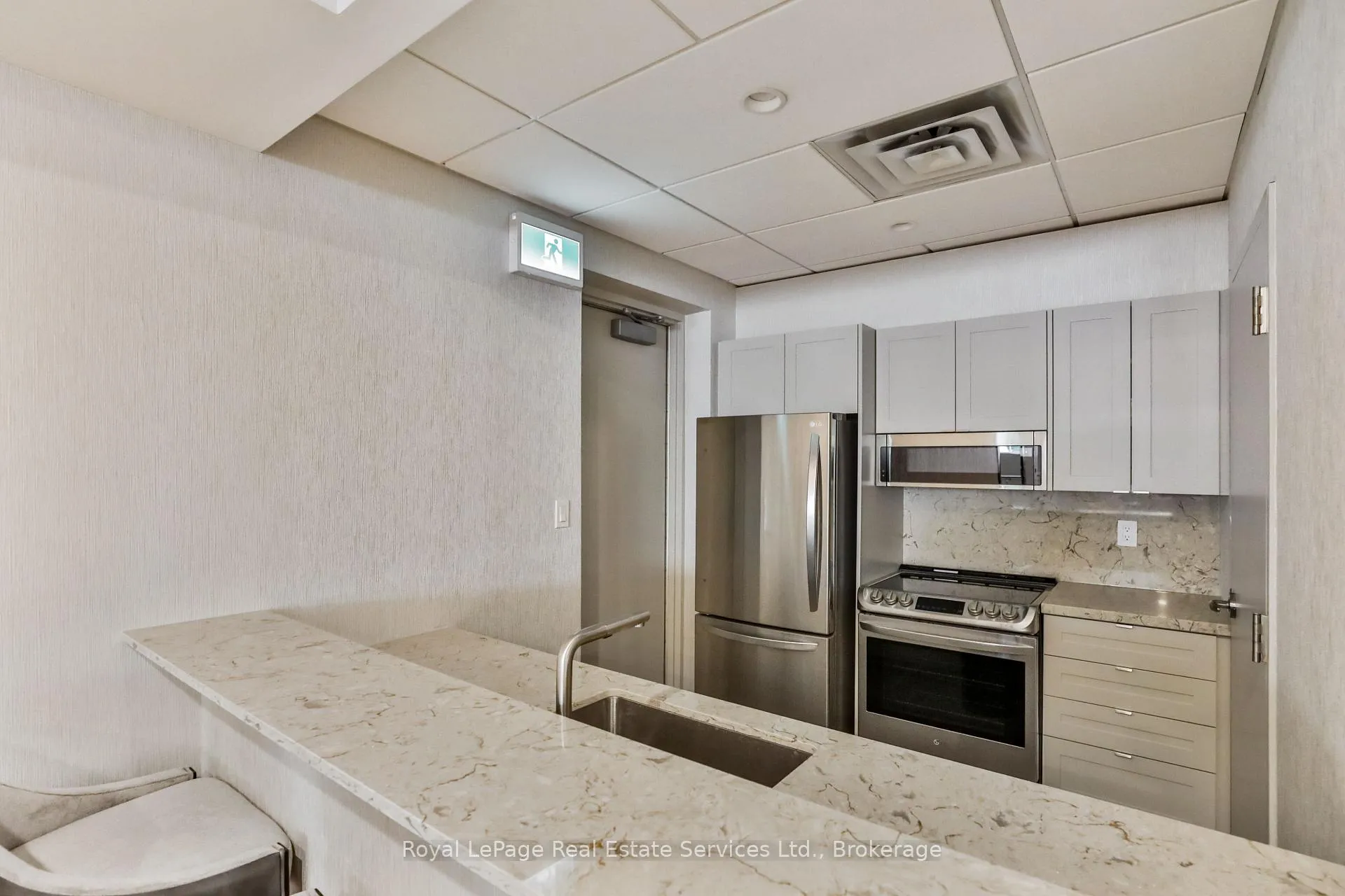 Photo 14 of Unit 1807, 30 Gloucester Street, Toronto, Church-Yonge Corridor — HOMEH