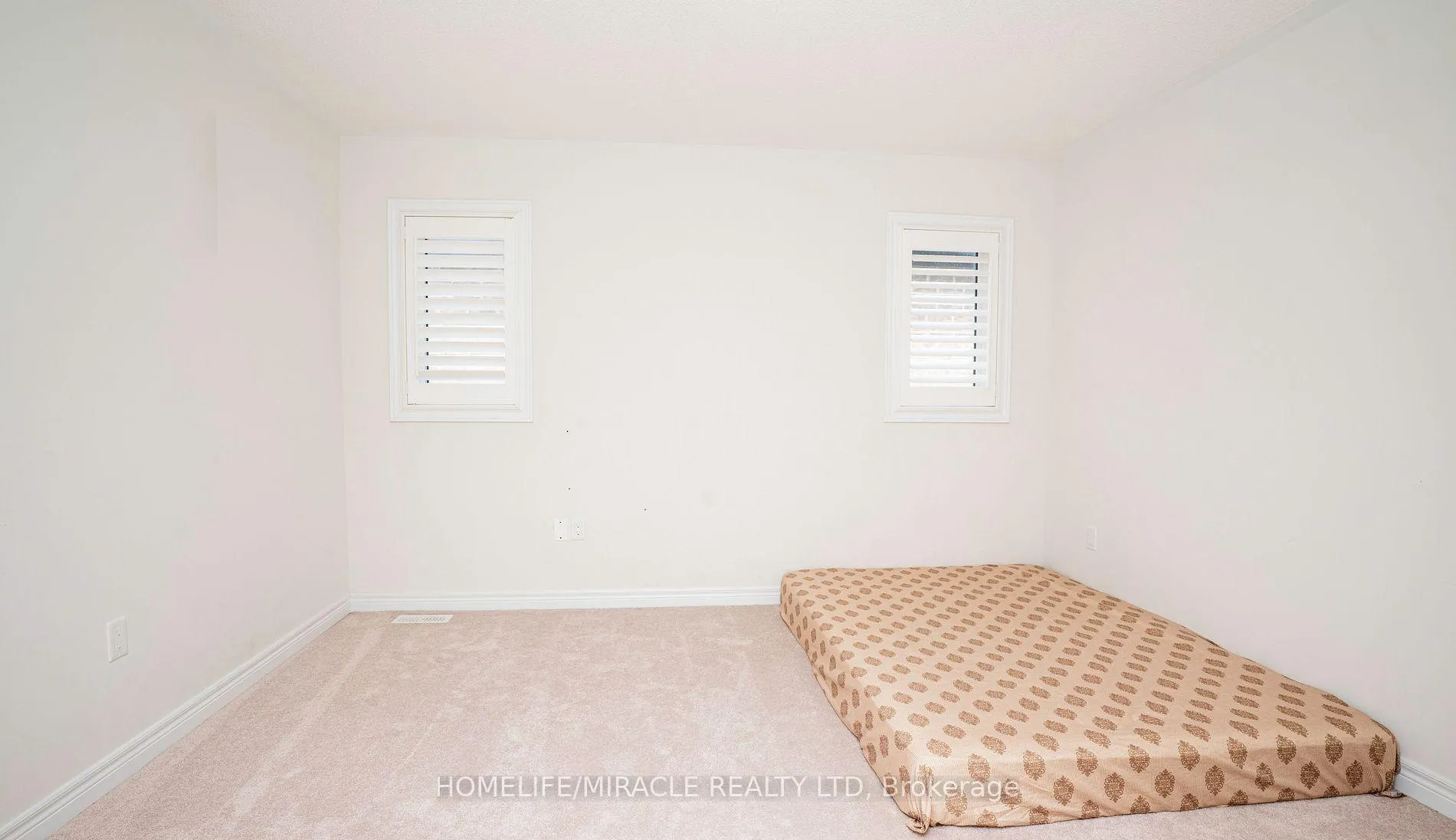 Photo 30 of 978 Barton Way, Innisfil, Rural Innisfil — HOMEH