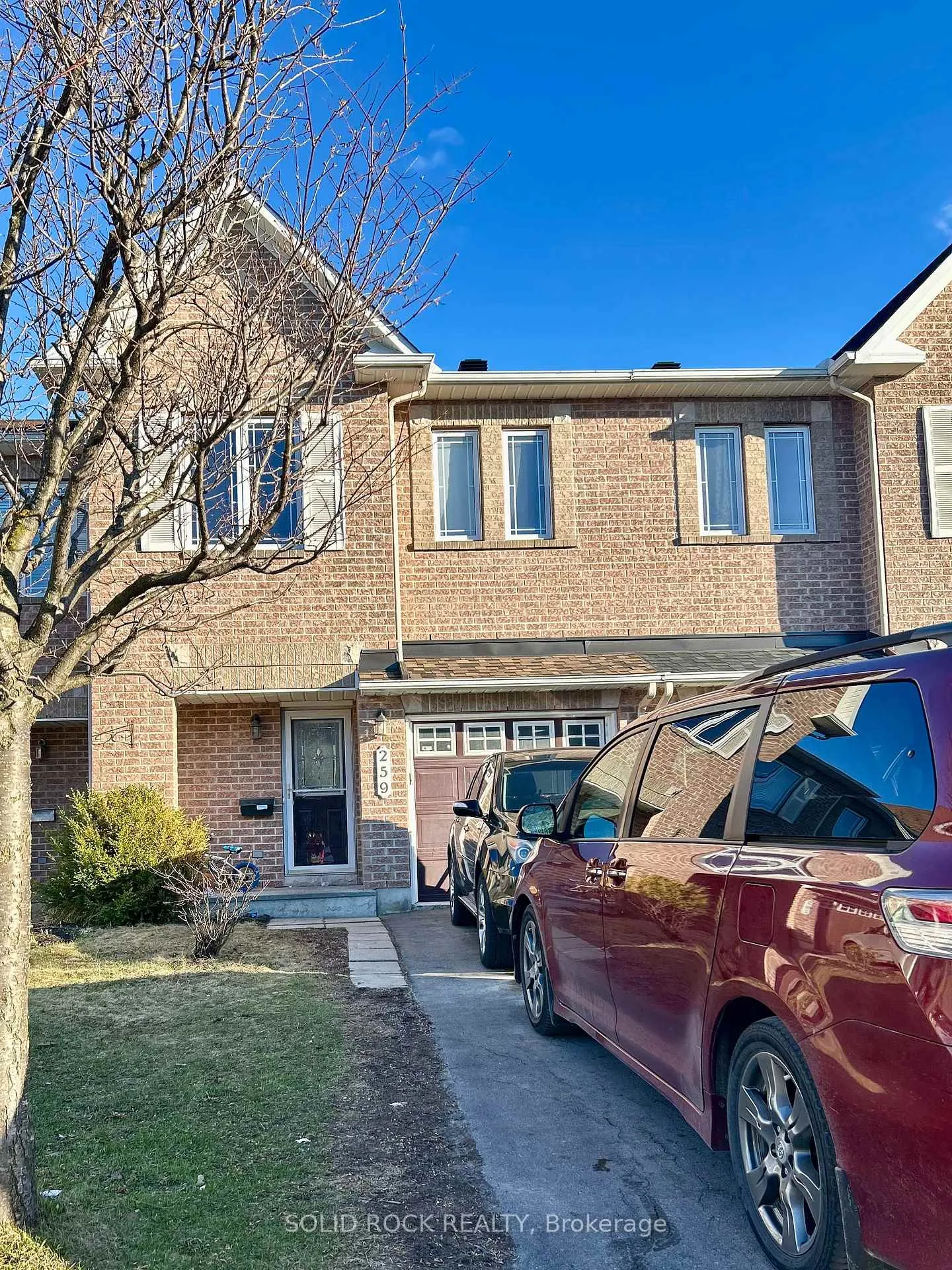 Front of 259 Montmorency Way