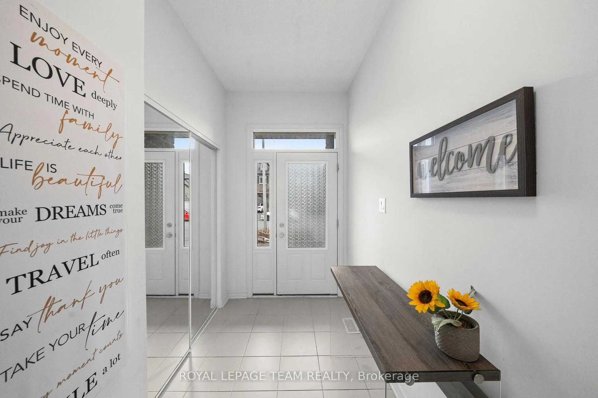 Photo 3 of 1160 Beckett Crescent, Ottawa, Stittsville (South) — HOMEH