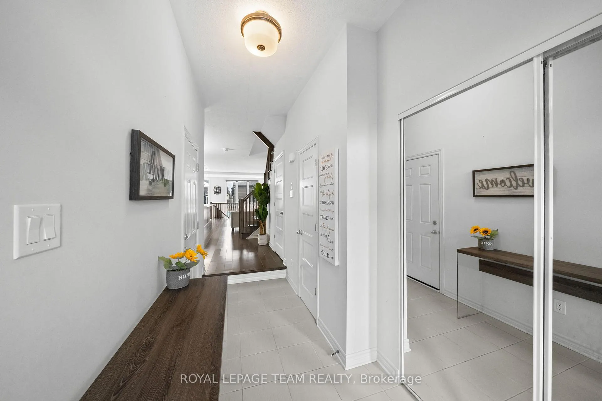 Photo 4 of 1160 Beckett Crescent, Ottawa, Stittsville (South) — HOMEH