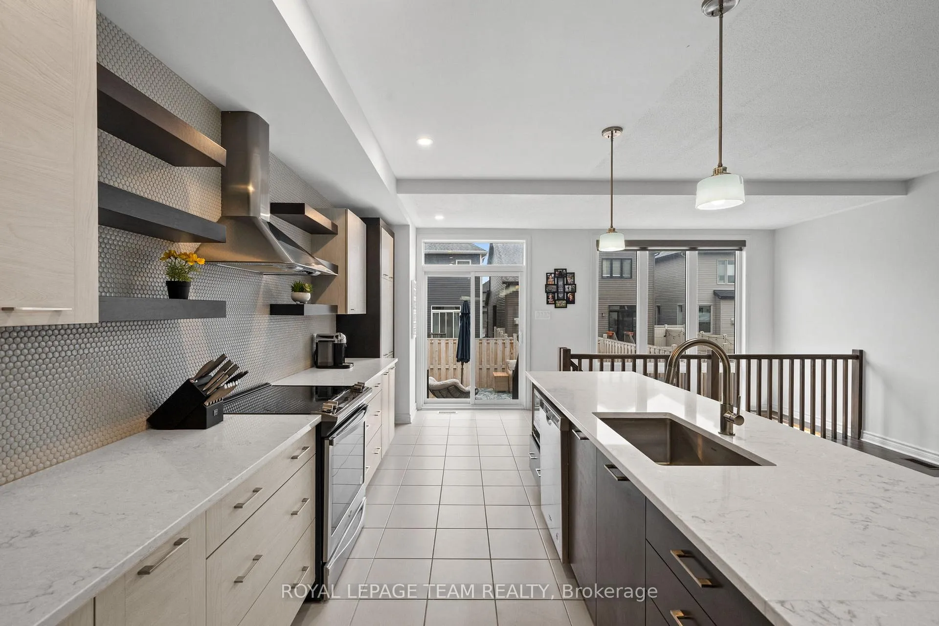 Photo 9 of 1160 Beckett Crescent, Ottawa, Stittsville (South) — HOMEH