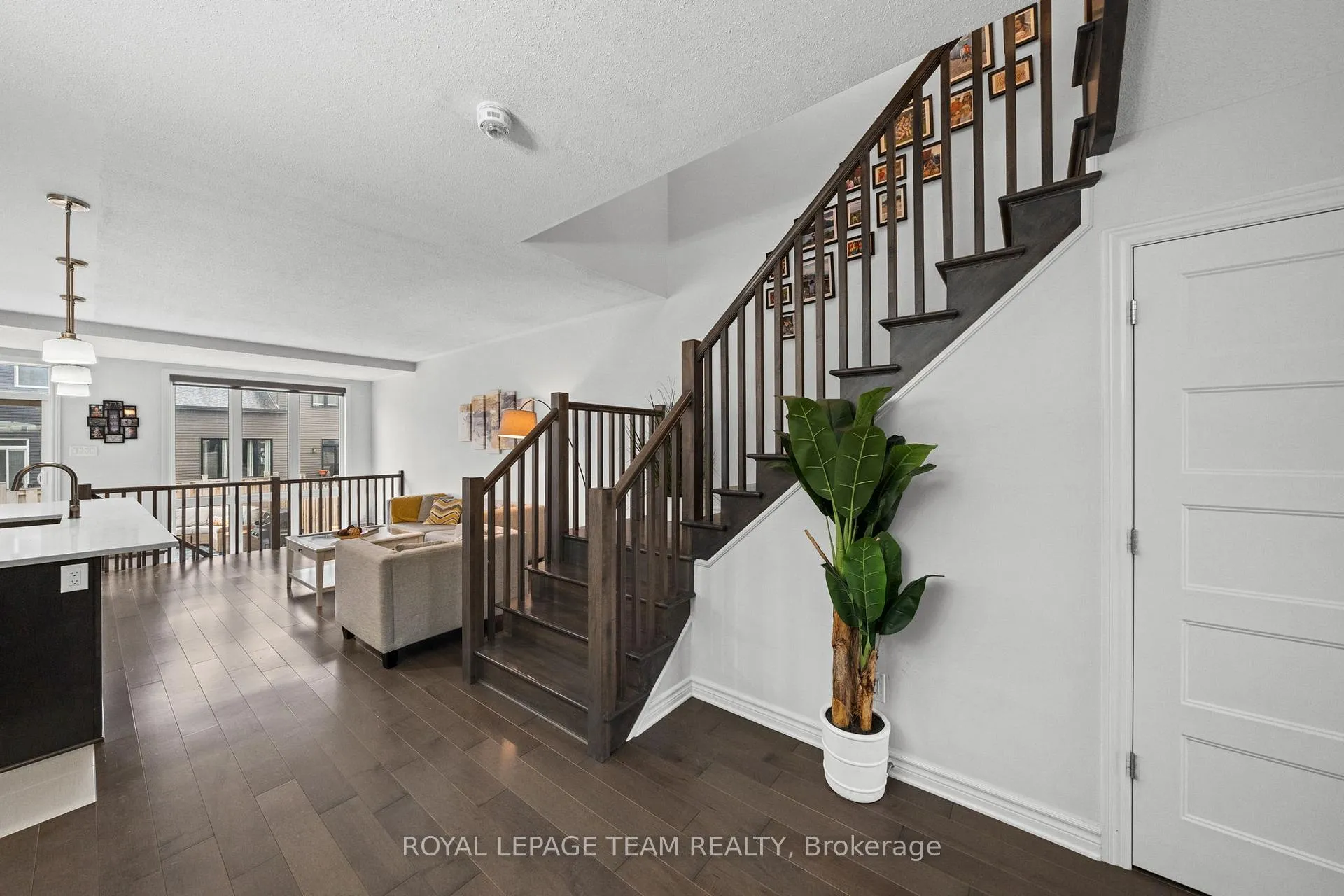 Photo 17 of 1160 Beckett Crescent, Ottawa, Stittsville (South) — HOMEH