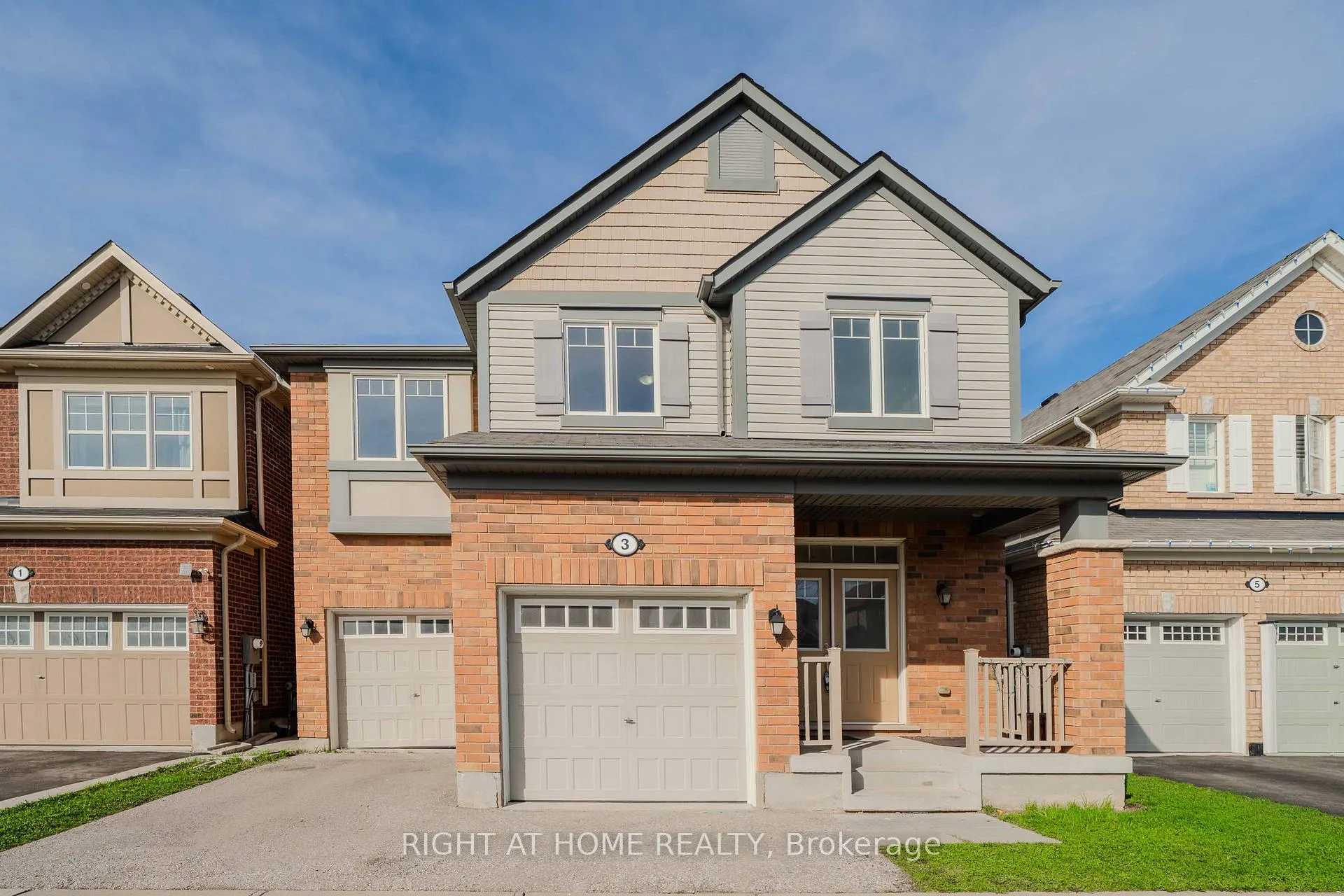Photo 1 of 3 Leadenhall Road, Brampton, Northwest Brampton — HOMEH