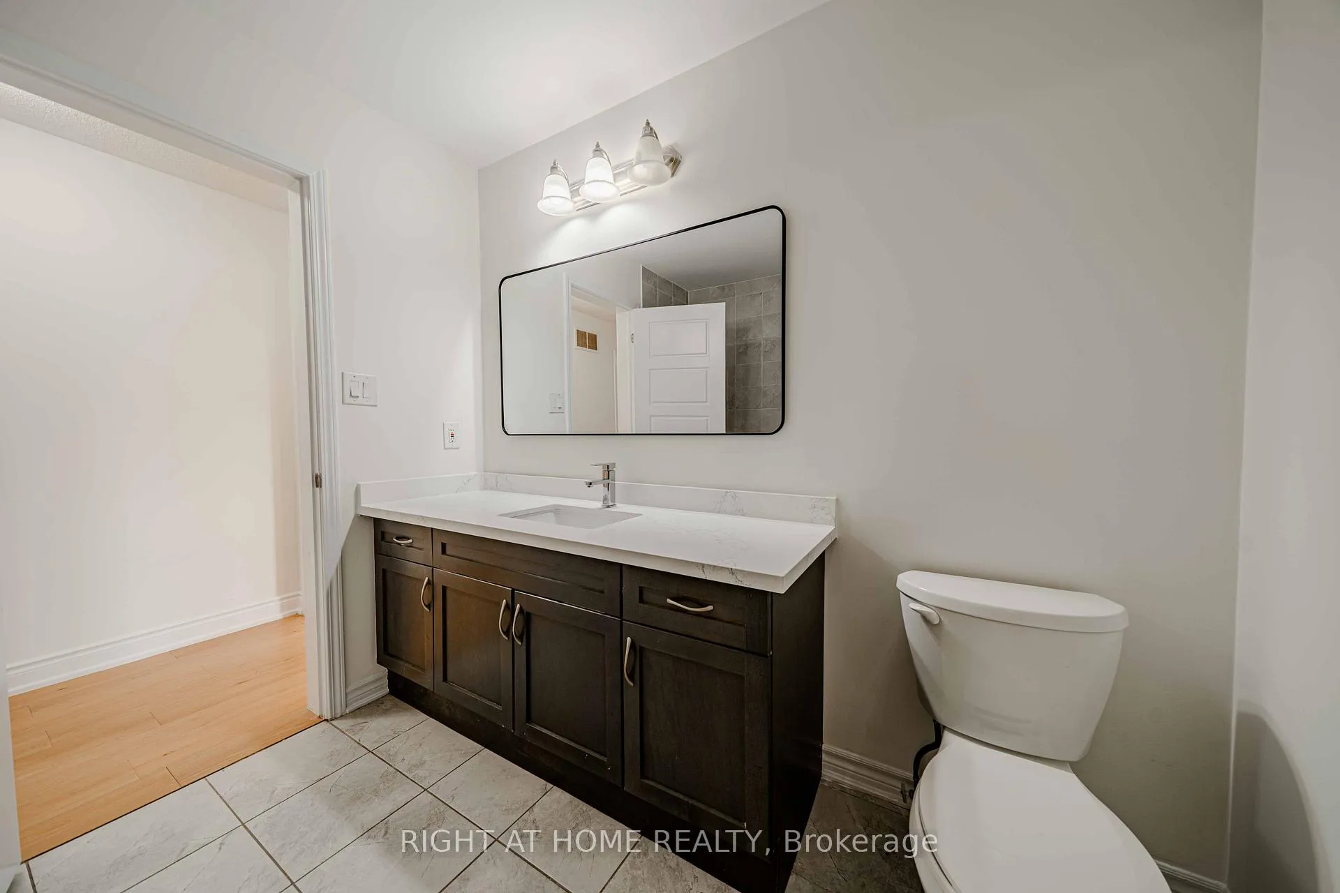 Photo 32 of 3 Leadenhall Road, Brampton, Northwest Brampton — HOMEH