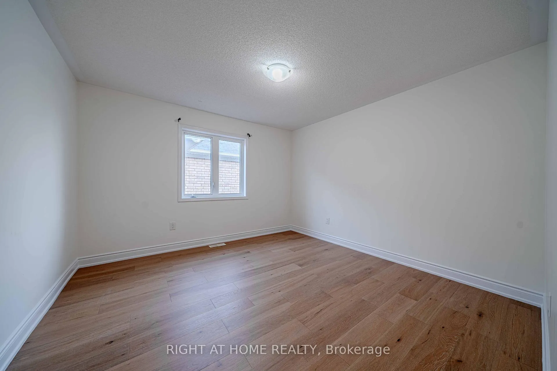 Photo 34 of 3 Leadenhall Road, Brampton, Northwest Brampton — HOMEH