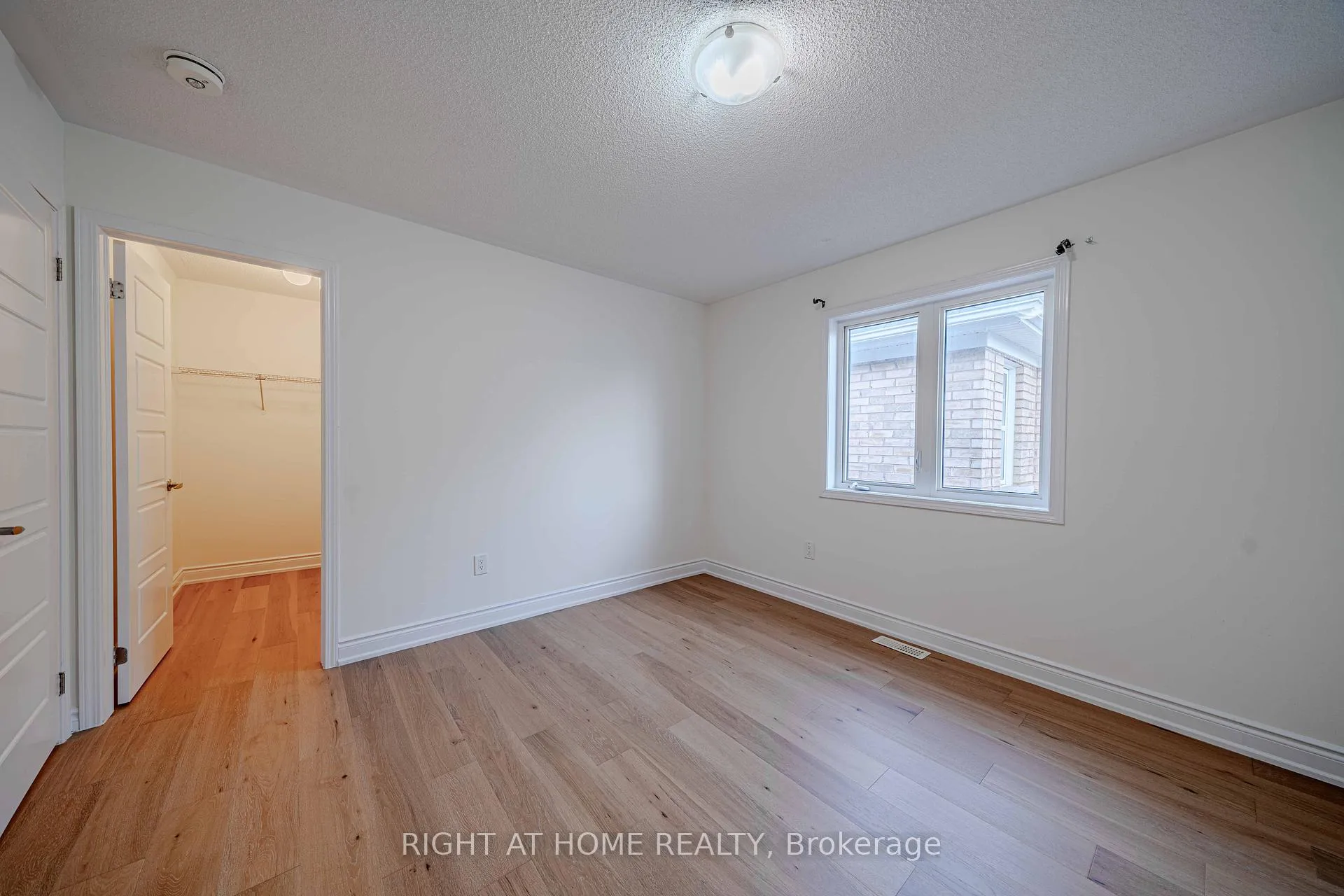 Photo 35 of 3 Leadenhall Road, Brampton, Northwest Brampton — HOMEH