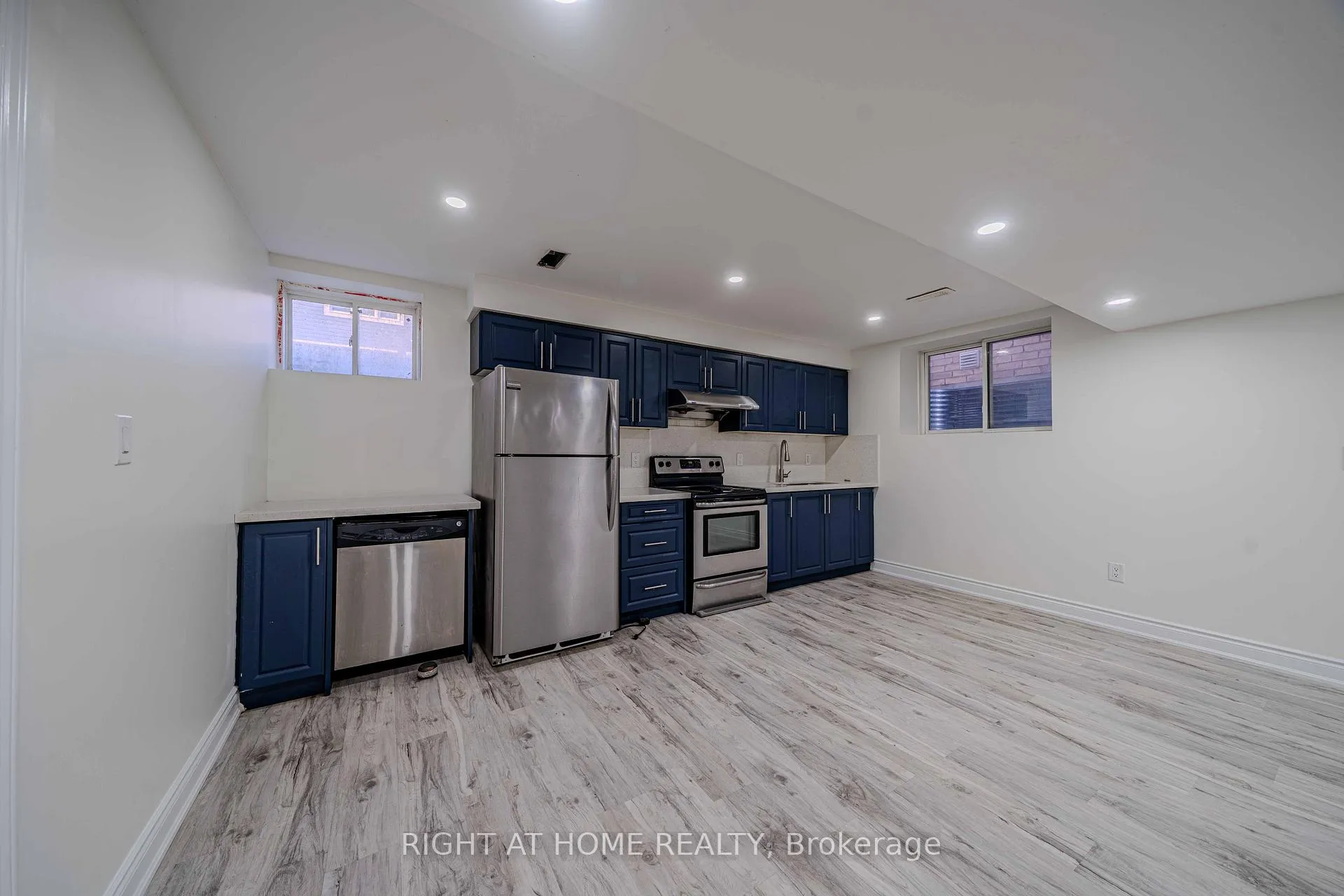 Photo 44 of 3 Leadenhall Road, Brampton, Northwest Brampton — HOMEH