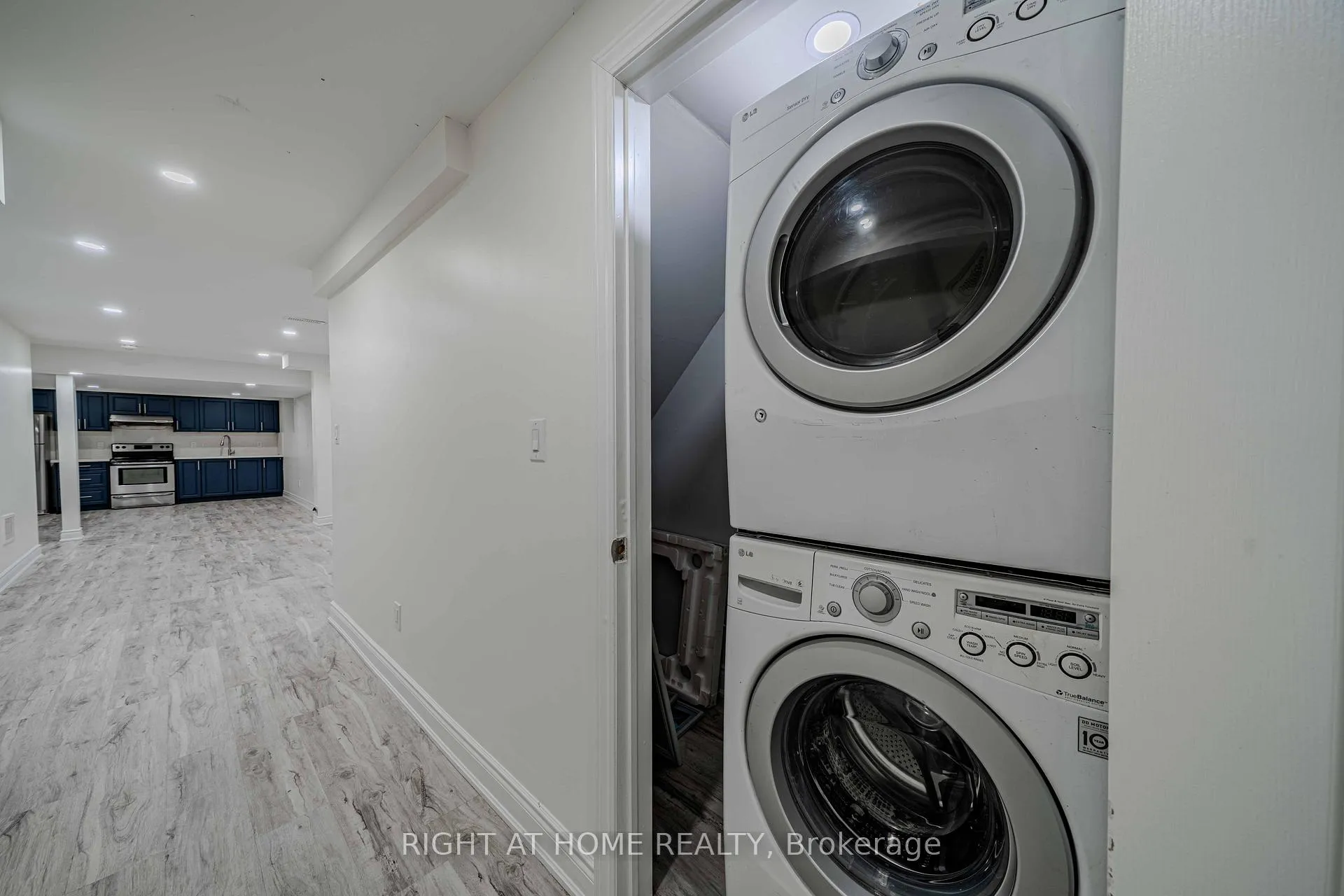 Photo 46 of 3 Leadenhall Road, Brampton, Northwest Brampton — HOMEH